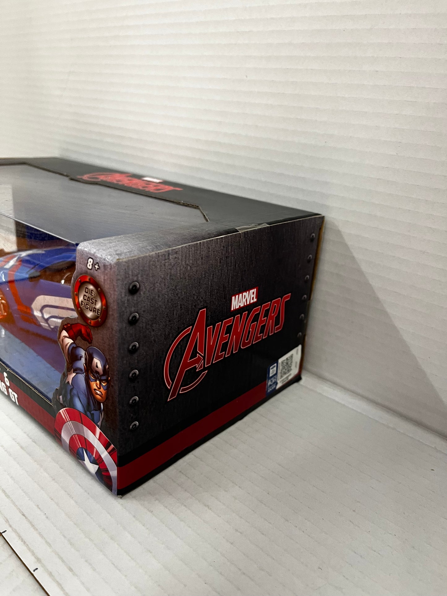 Jada 1:24 Hollywood Rides 2006 Ford Mustang GT & Captain America Avengers 31187