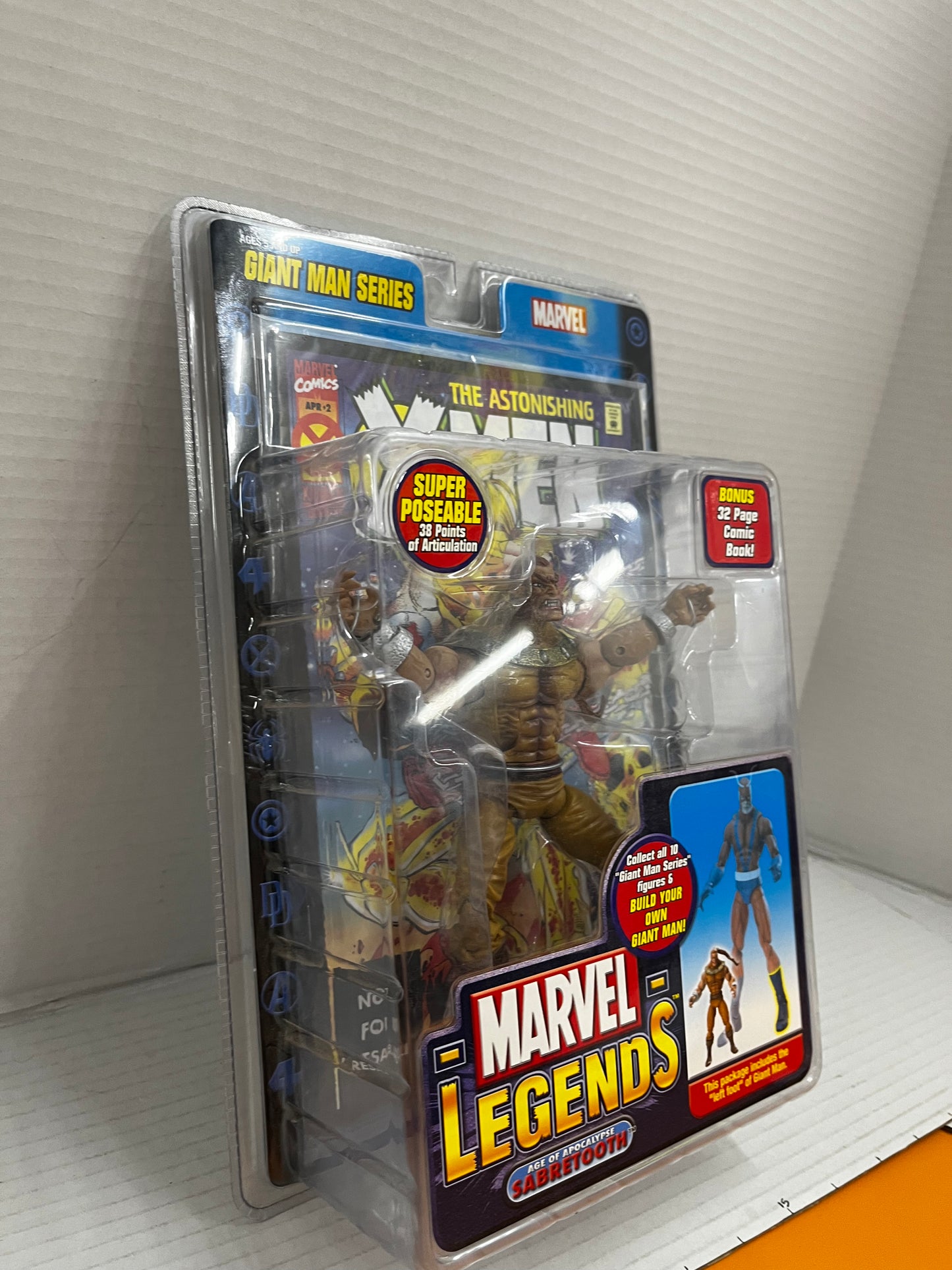 Marvel Legends Age of Apocalypse SABRETOOTH BAF Giant Man Series 2006 X Men AOA