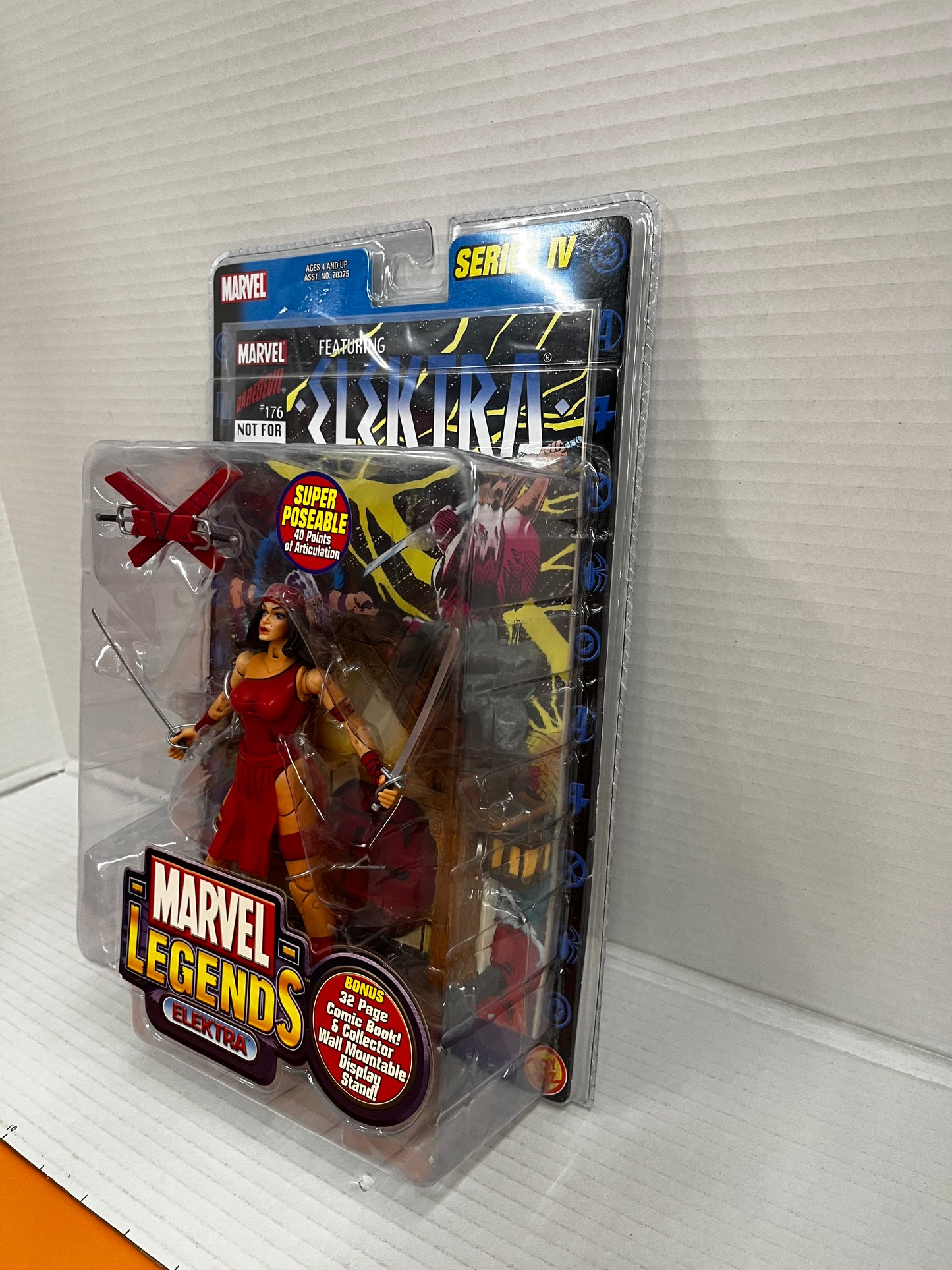 Marvel Legends ELEKTRA Action Figure & Comic Book Series 4 ToyBiz 2003 NEW
