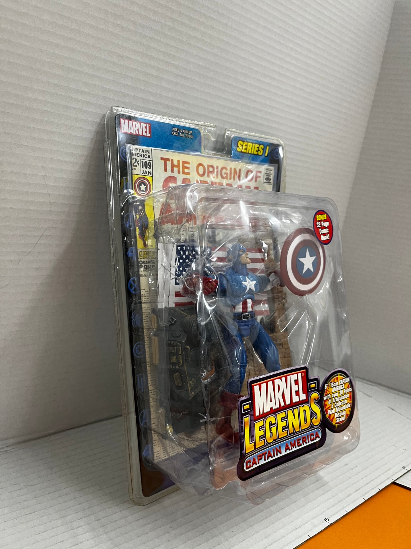 2002 Marvel Legends Captain America Series 1 Toy Biz Action Figure