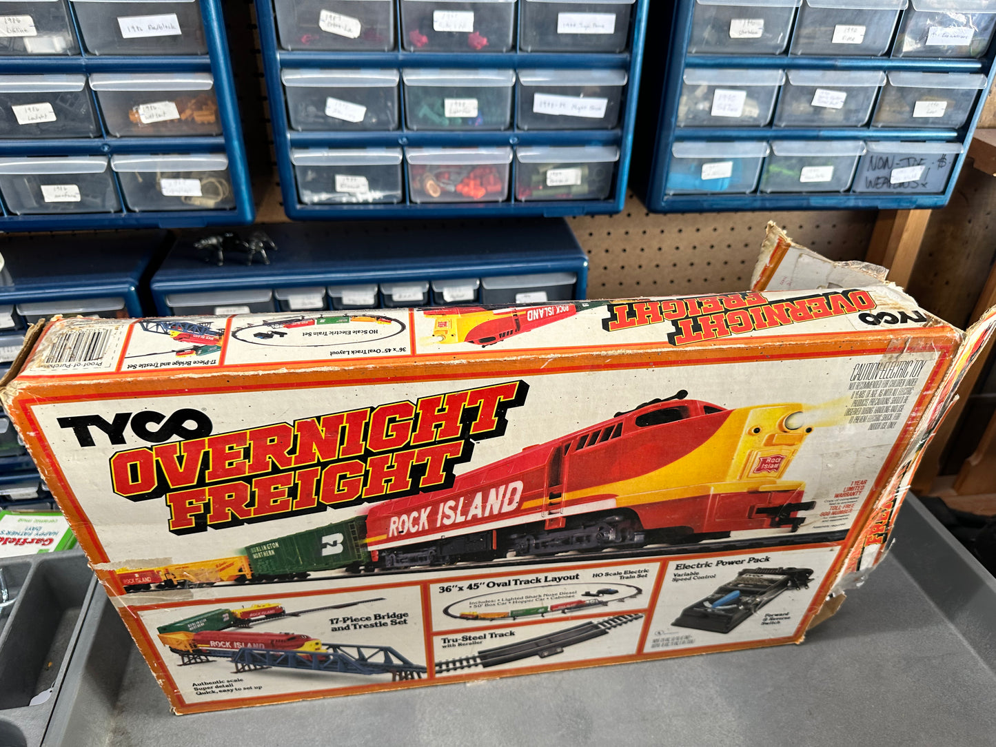 Tyco HO Overnight Freight Rock Island Sharknose Train Set