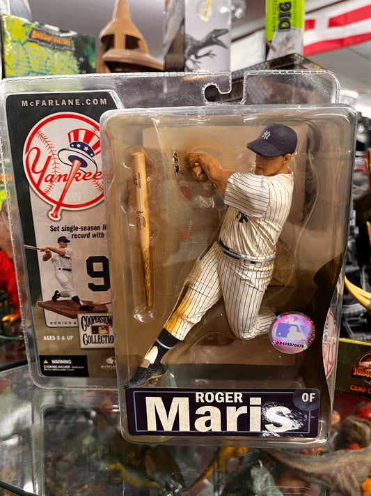 ROGER MARIS MCFARLANE COOPERSTOWN SERIES 4 NEW YORK YANKEES FIGURE