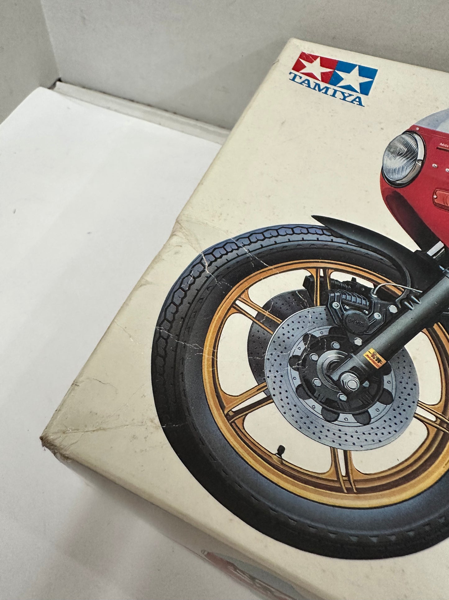 Tamiya 1/12 scale model kit of the legendary Ducati 900 Mike Hailwood Replica