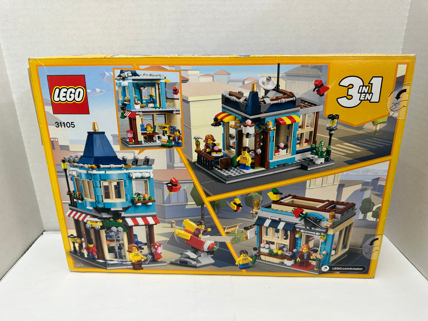LEGO Creator 3 in 1 Townhouse Toy Store Set 31105 Factory Sealed - New