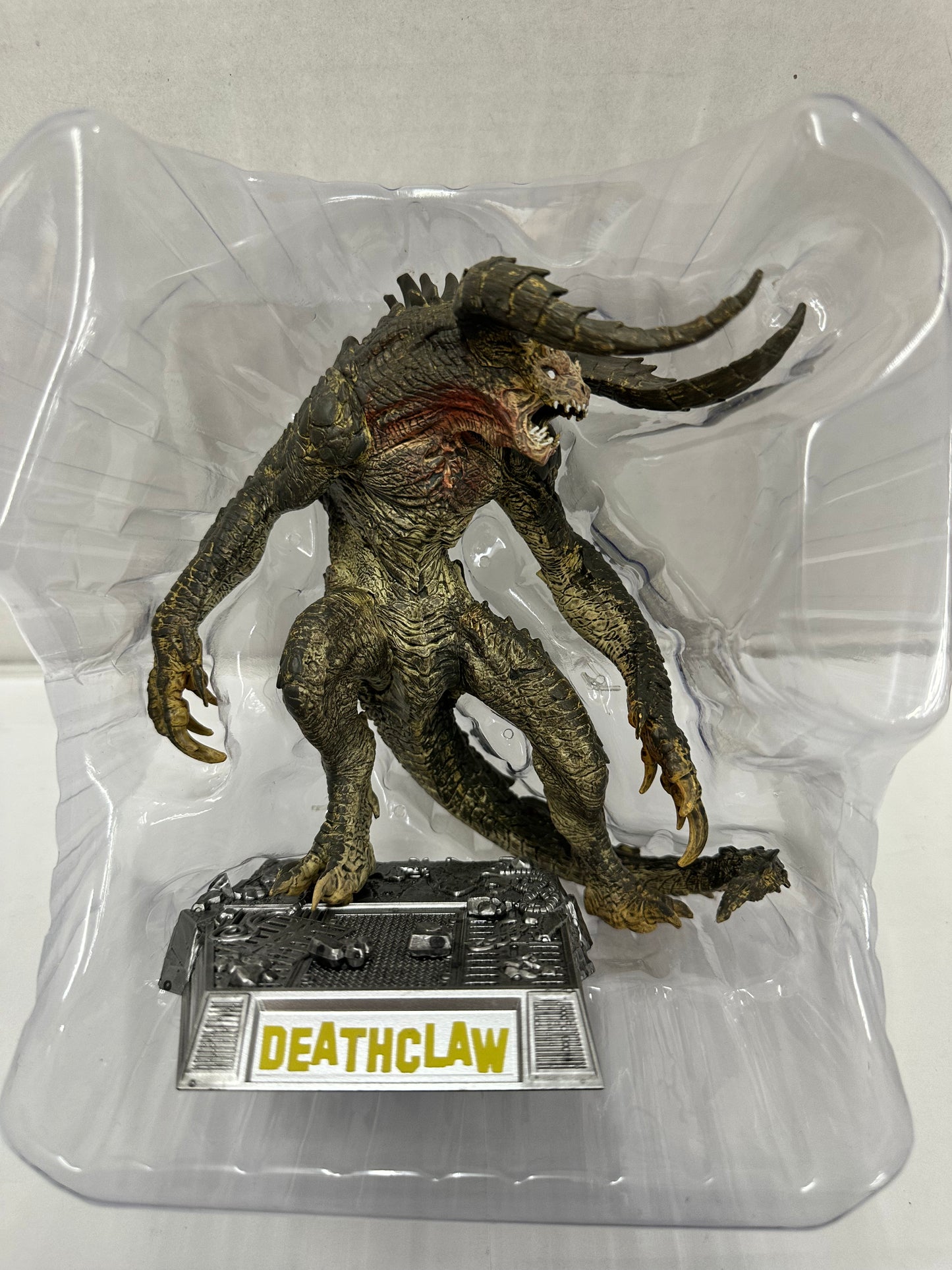 McFarlane Toys Movie Maniacs Fallout Deathclaw Action Figure