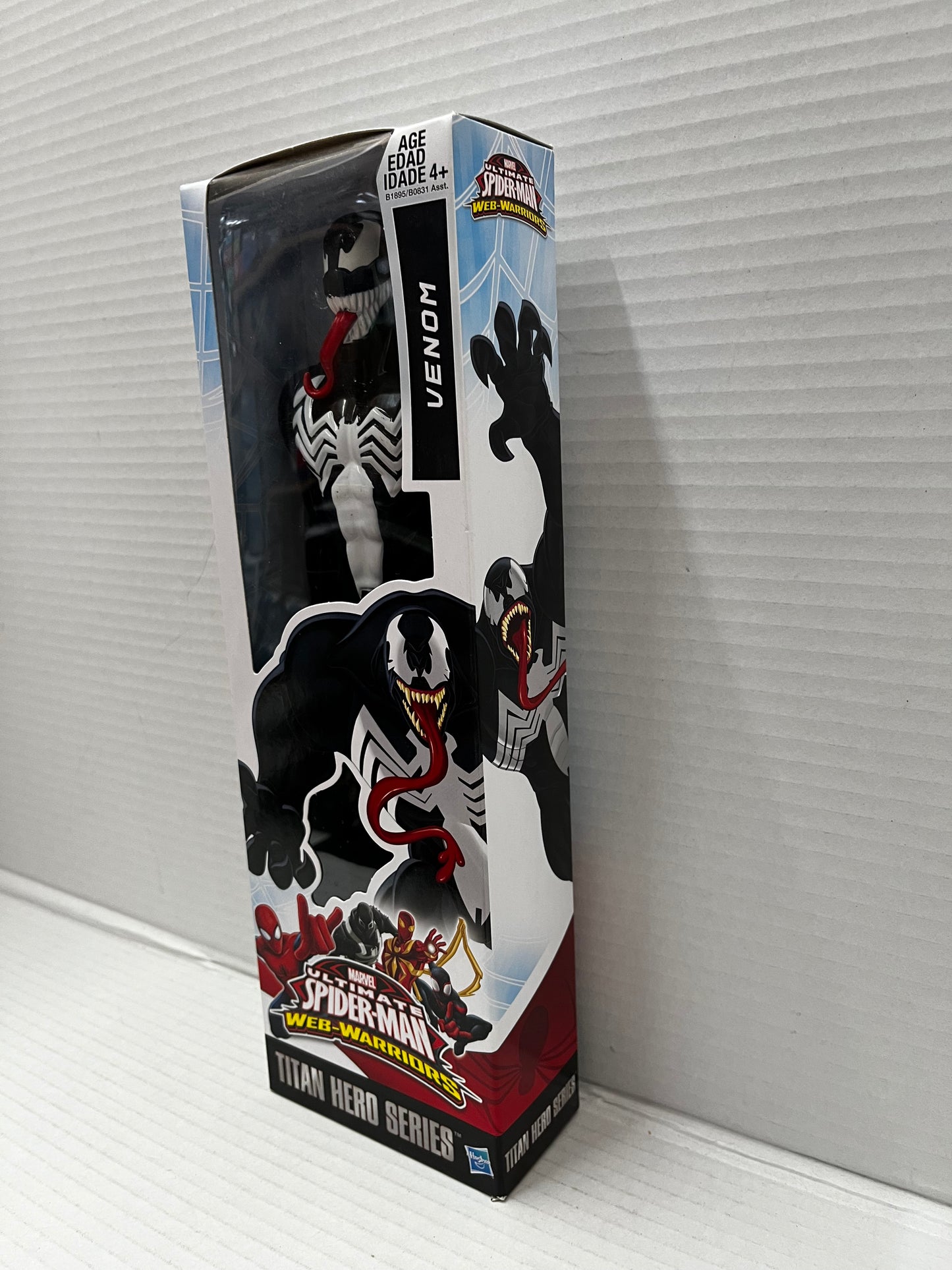 Hasbro Titan Hero Series Marvel Ultimate Spider-Man Web Warriors Venom Figure