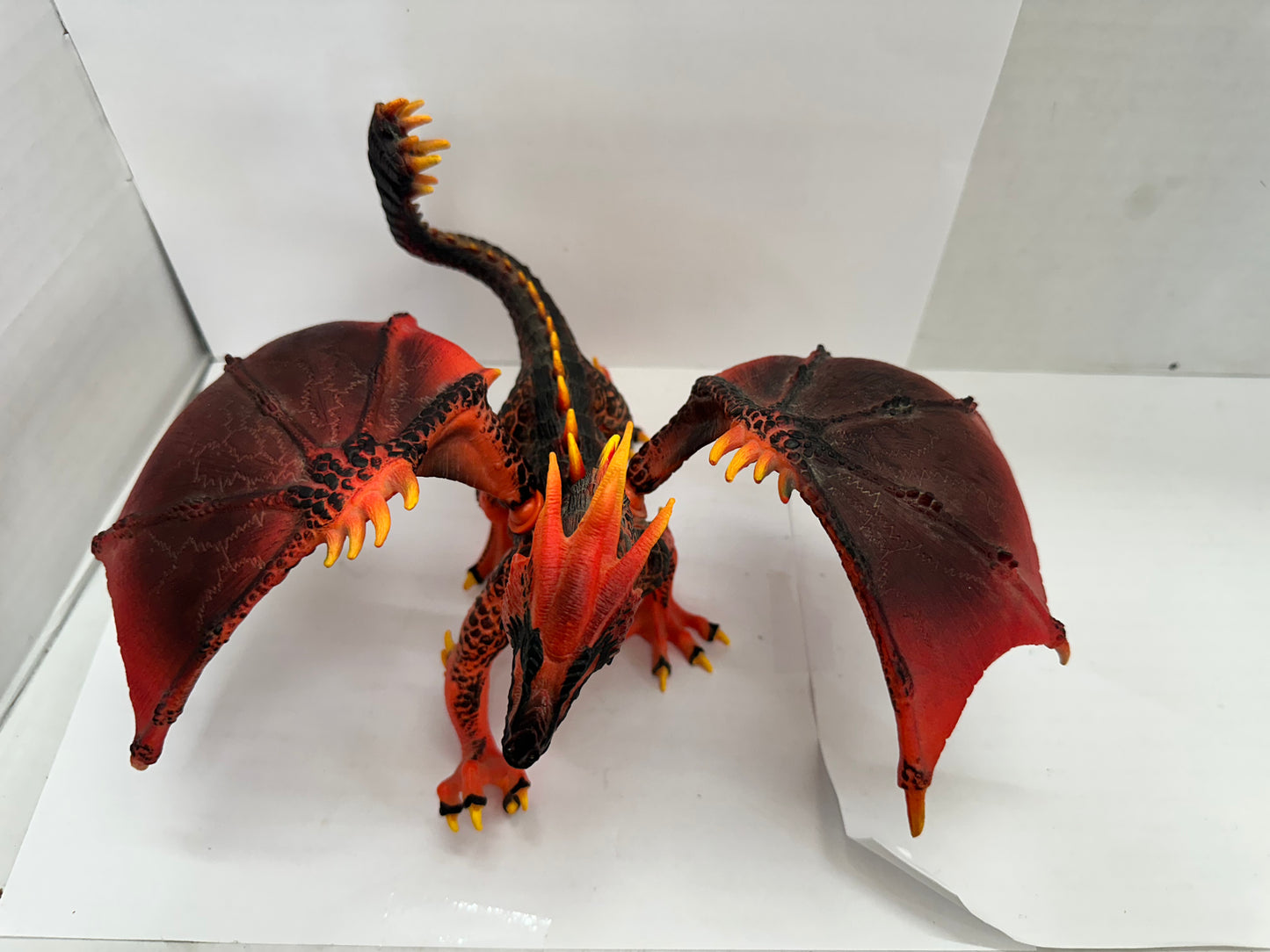 Schleich Eldrador Creatures Lava Dragon Figure Red Orange Black With Wings
