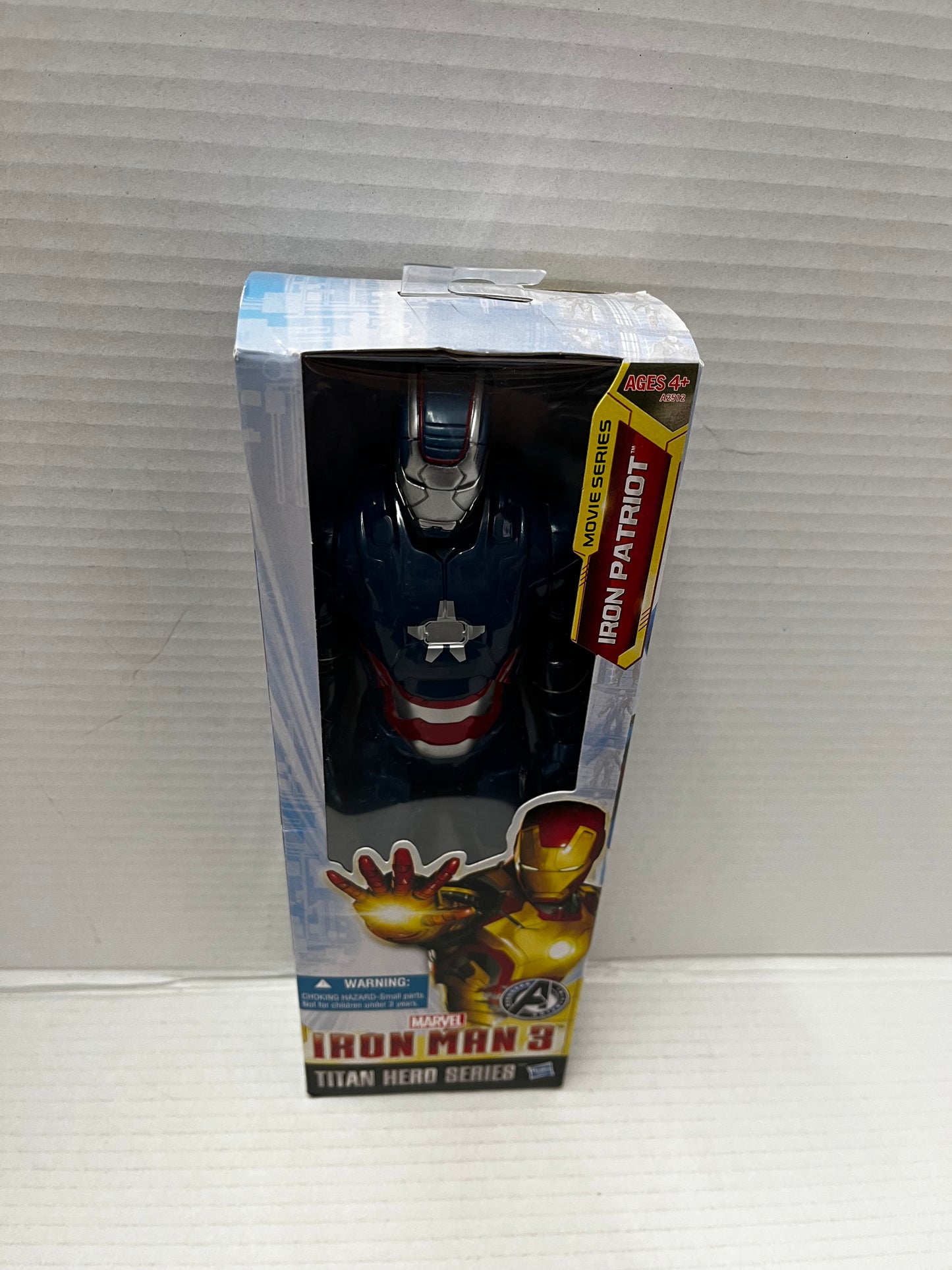 Hasbro Titan Hero Series Marvel Iron Man 3 Avengers Initiative Iron Patriot