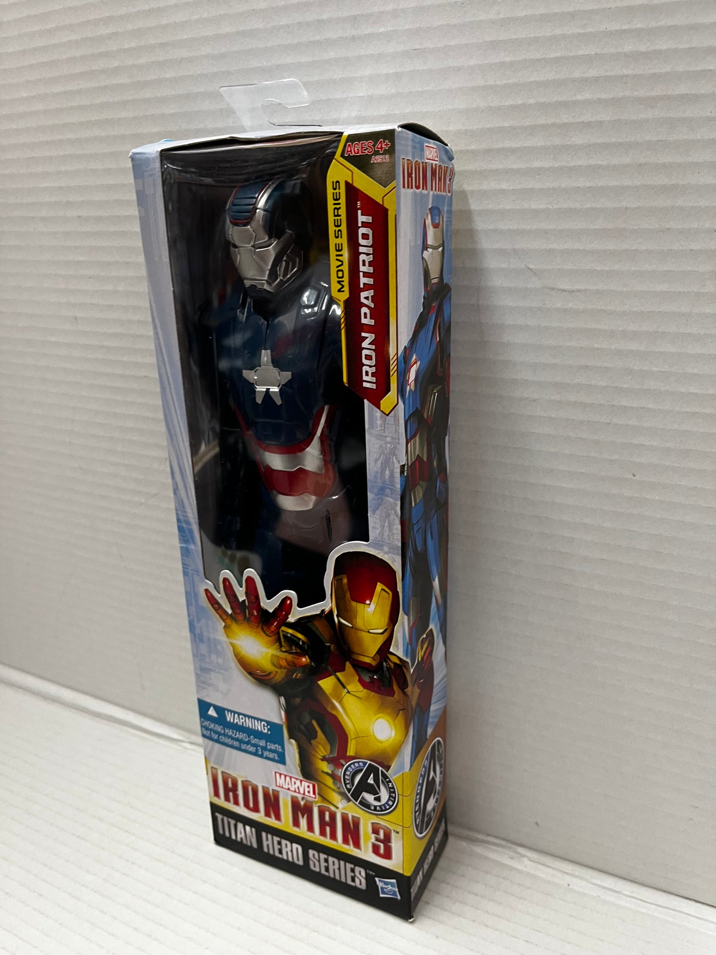 Hasbro Titan Hero Series Marvel Iron Man 3 Avengers Initiative Iron Patriot