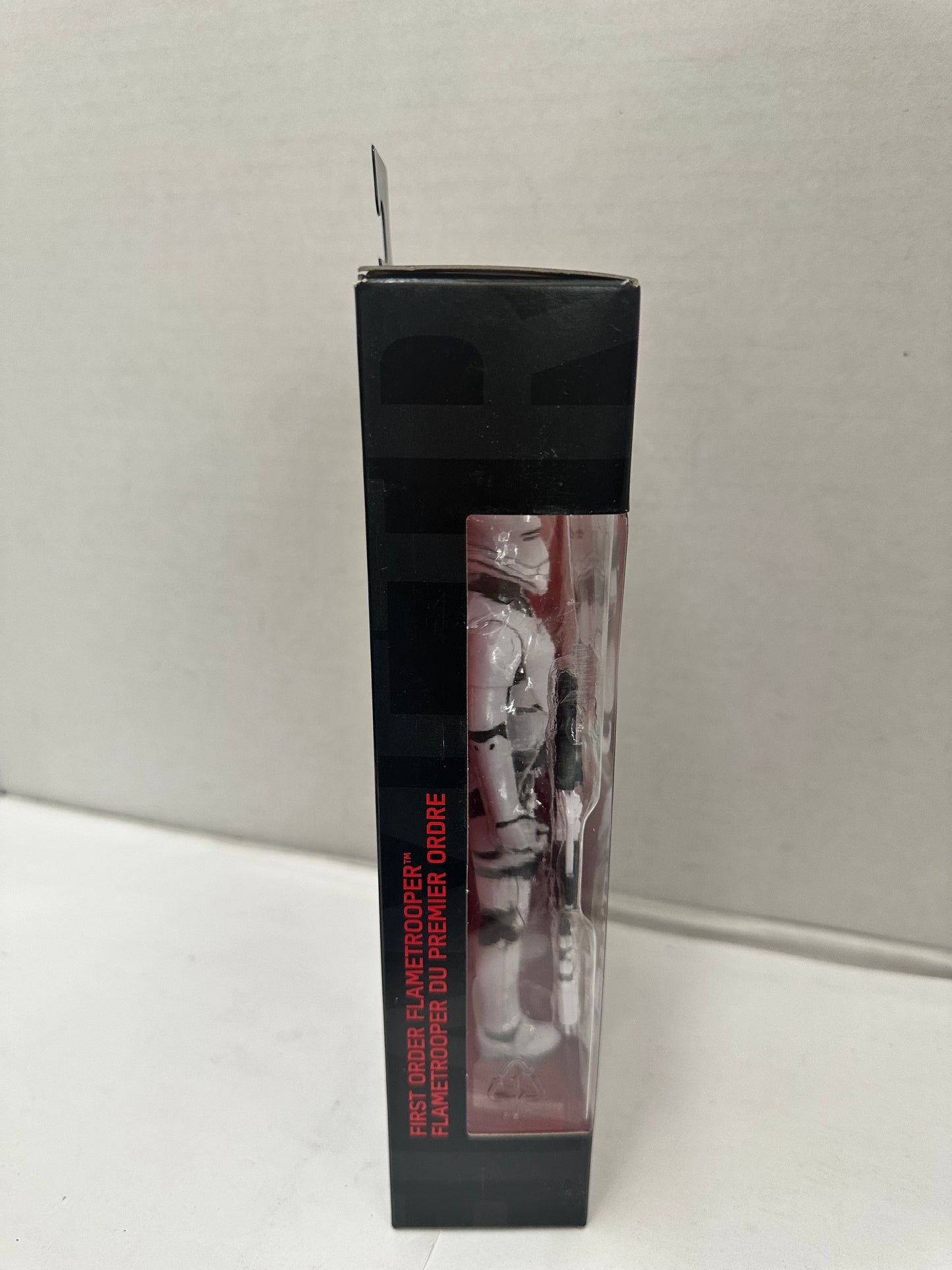 Hasbro Star Wars The Black Series 6 inch First Order Flametrooper Action Figure