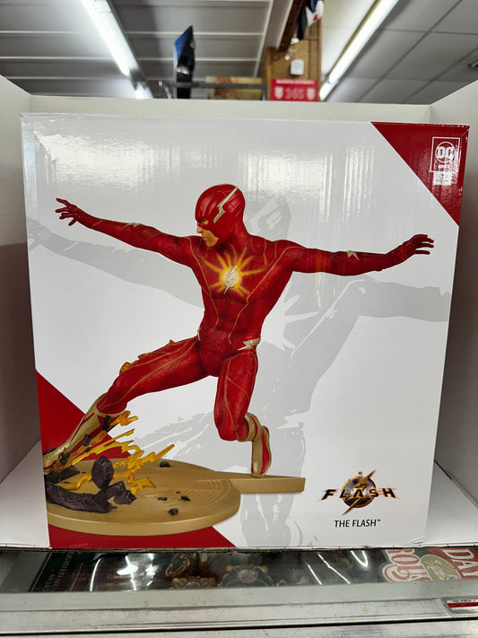 DC Direct The Flash (The Flash Movie) 12" inches Resin Statue New In Box