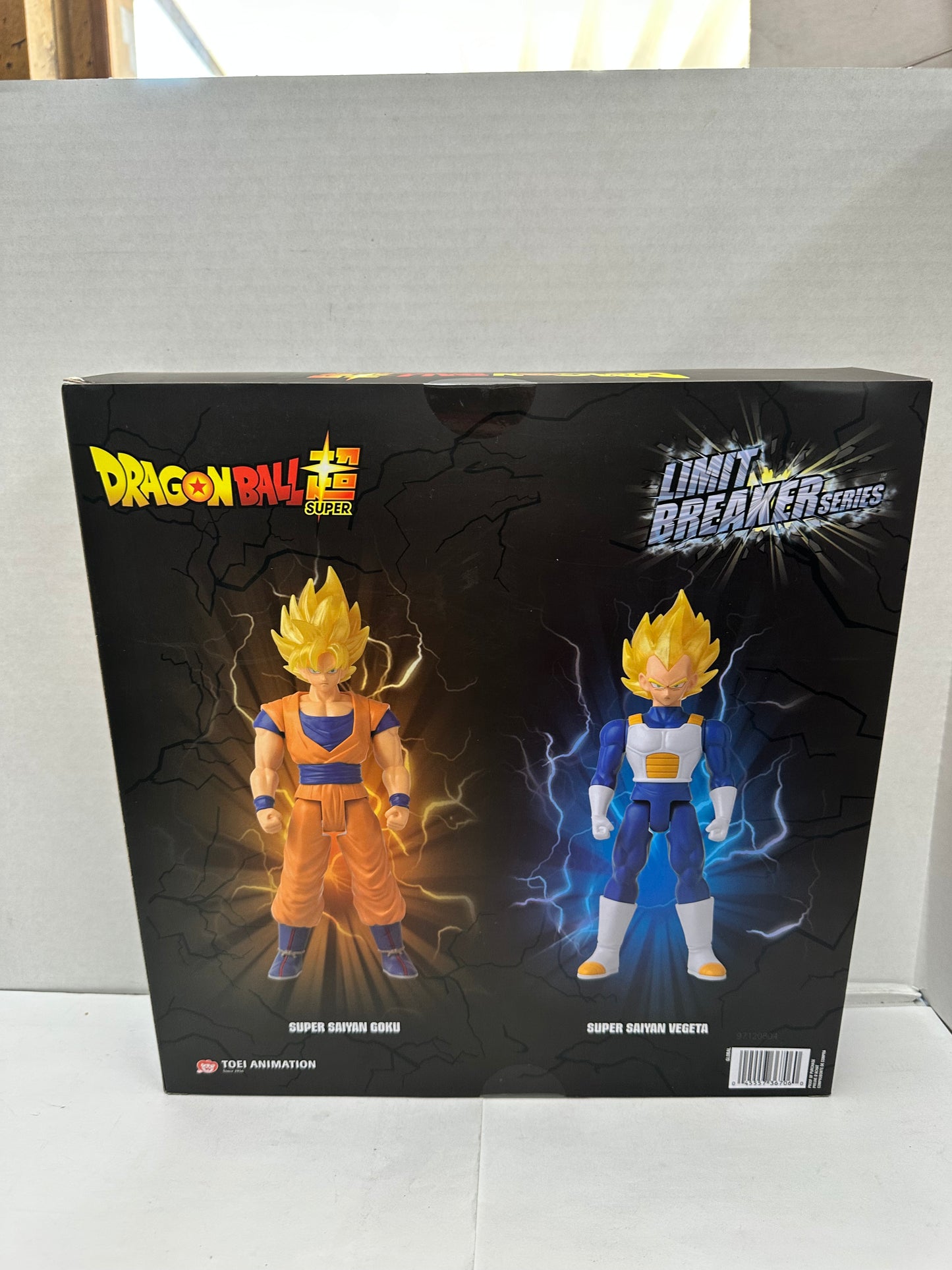 Limit Breaker Super Saiyan Goku & Super Siayan Vegeta Action Figure