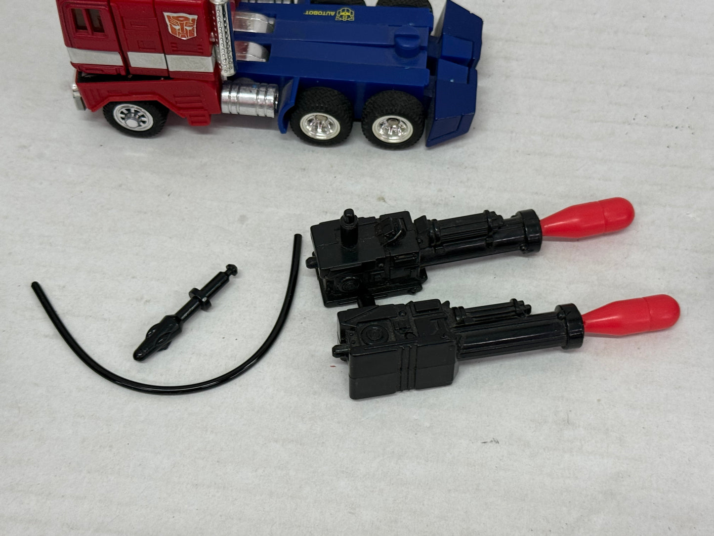 Transformers G2 OPTIMUS PRIME Vintage 1992 Autobot INCOMPLETE See Details