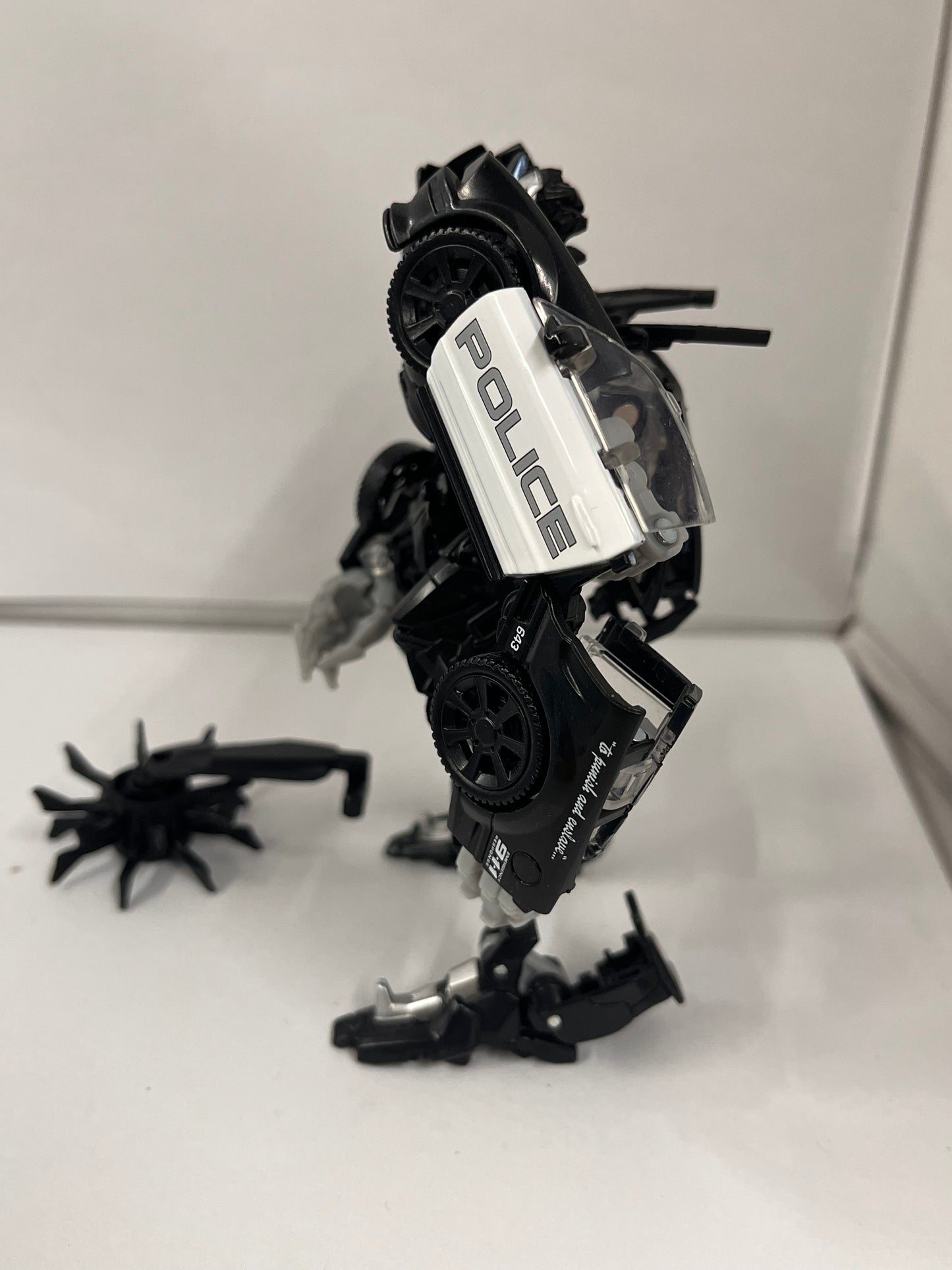 Transformers Studio Series 28 Barricade
