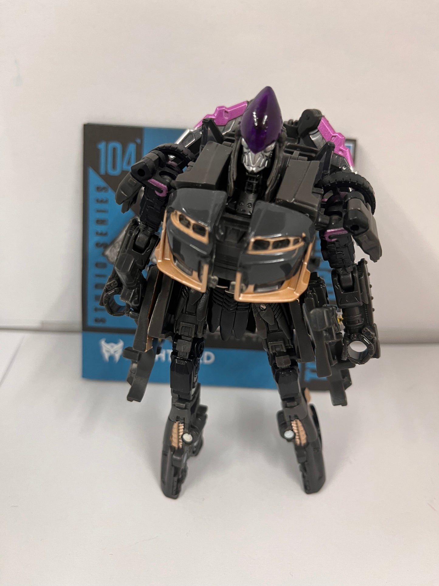 Transformers Studio Series Deluxe Class Nightbird Rise of the Beasts