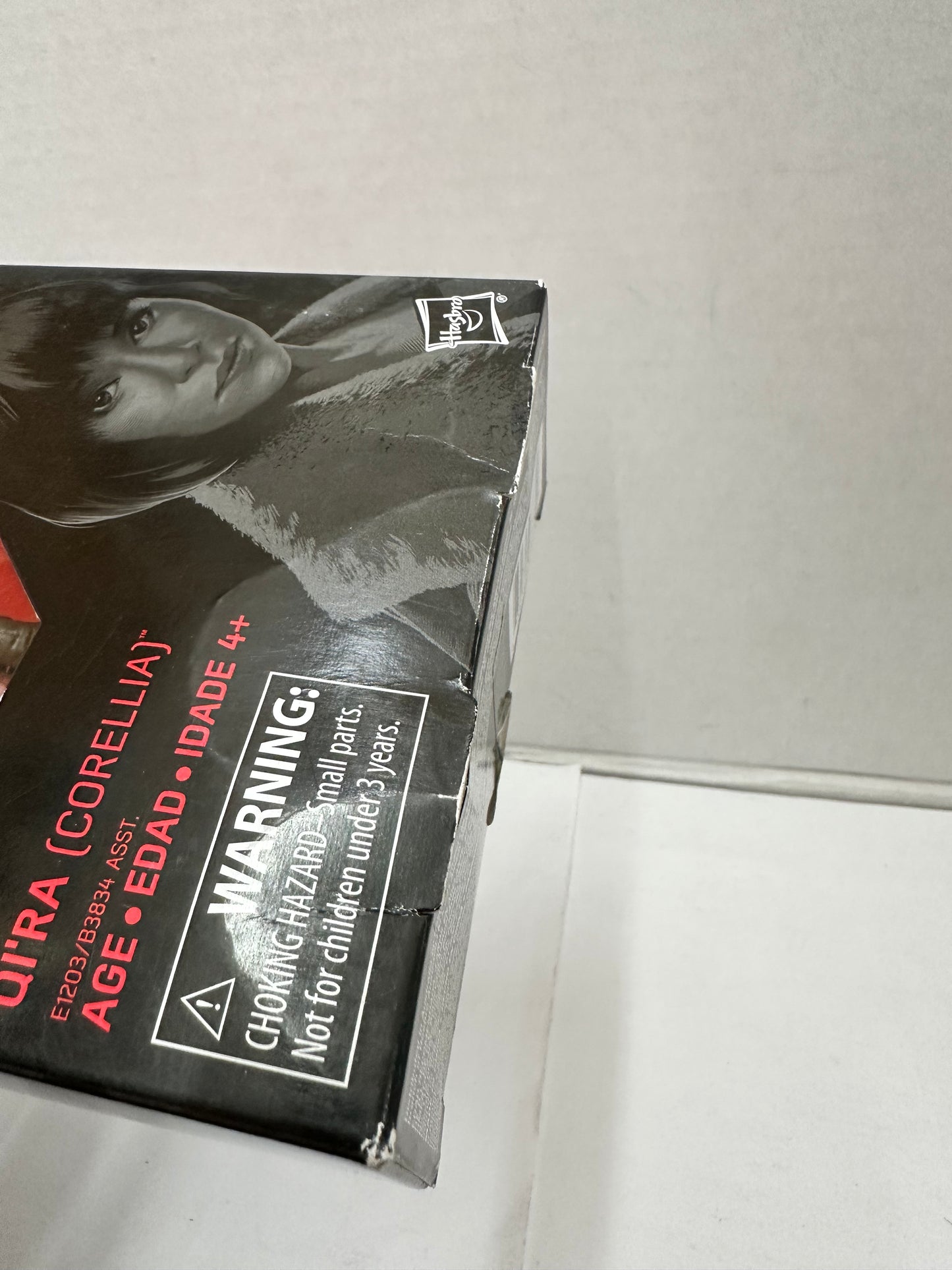 Hasbro Star Wars The Black Series Qi’Ra (Corellia) 6-inch Action Figure