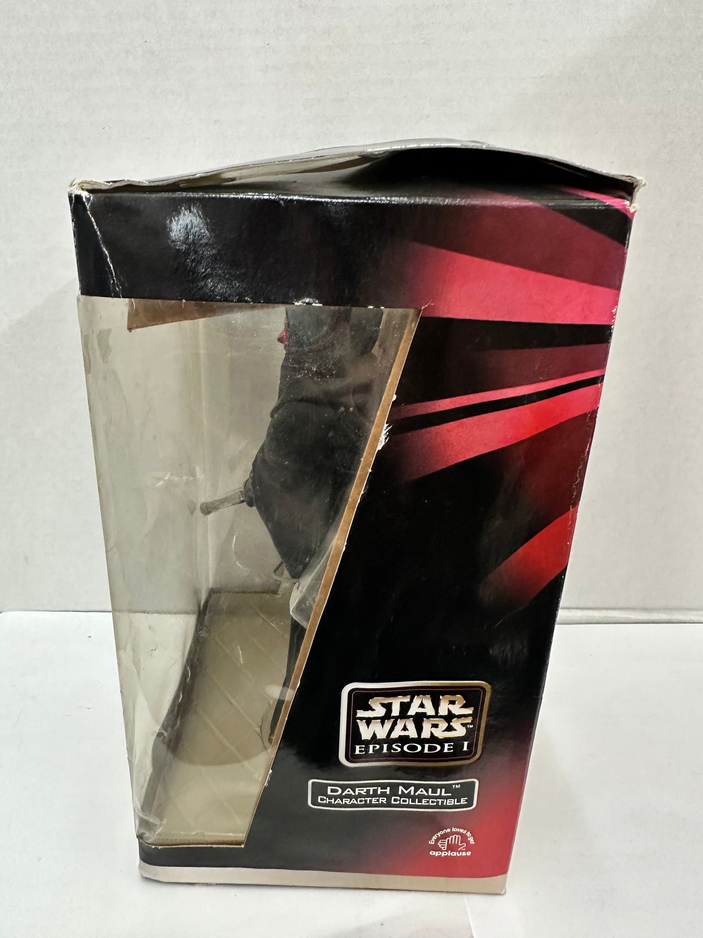 STAR WARS EPISODE 1 - Character Collectible - Darth Maul Statue Box Damage
