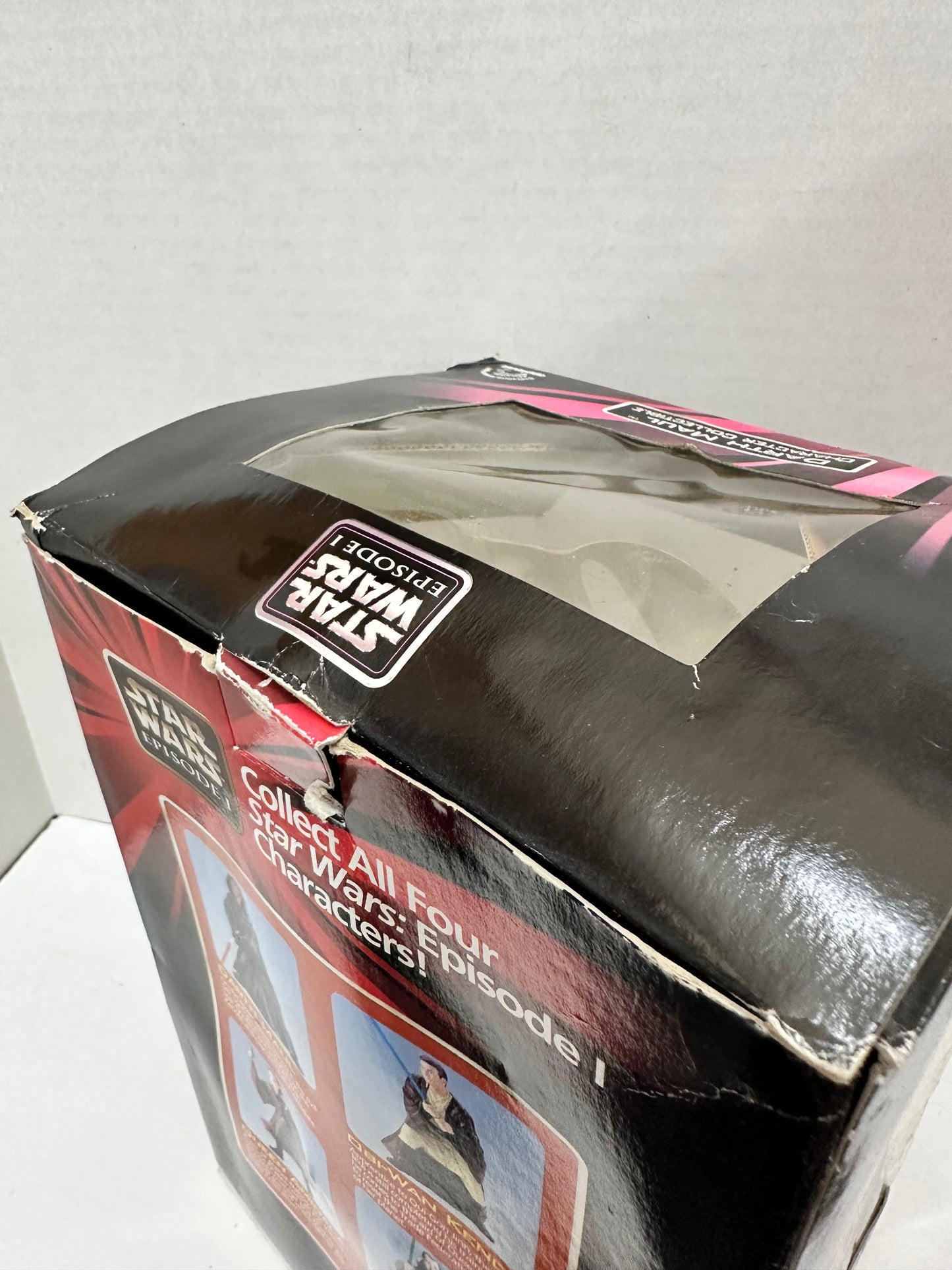 STAR WARS EPISODE 1 - Character Collectible - Darth Maul Statue Box Damage