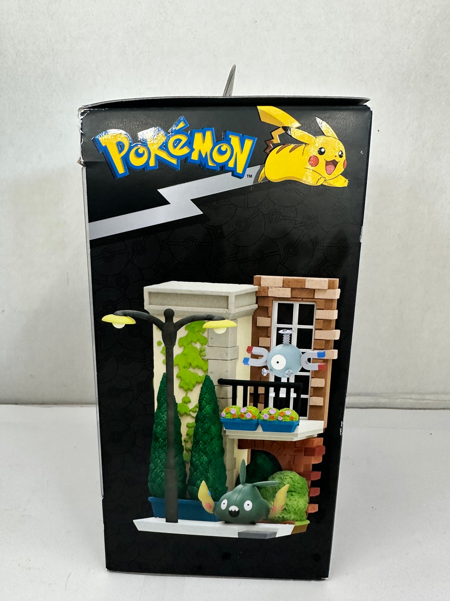 Pokemon Select City Street Environment Set Magnemite & Trubbish Series 5