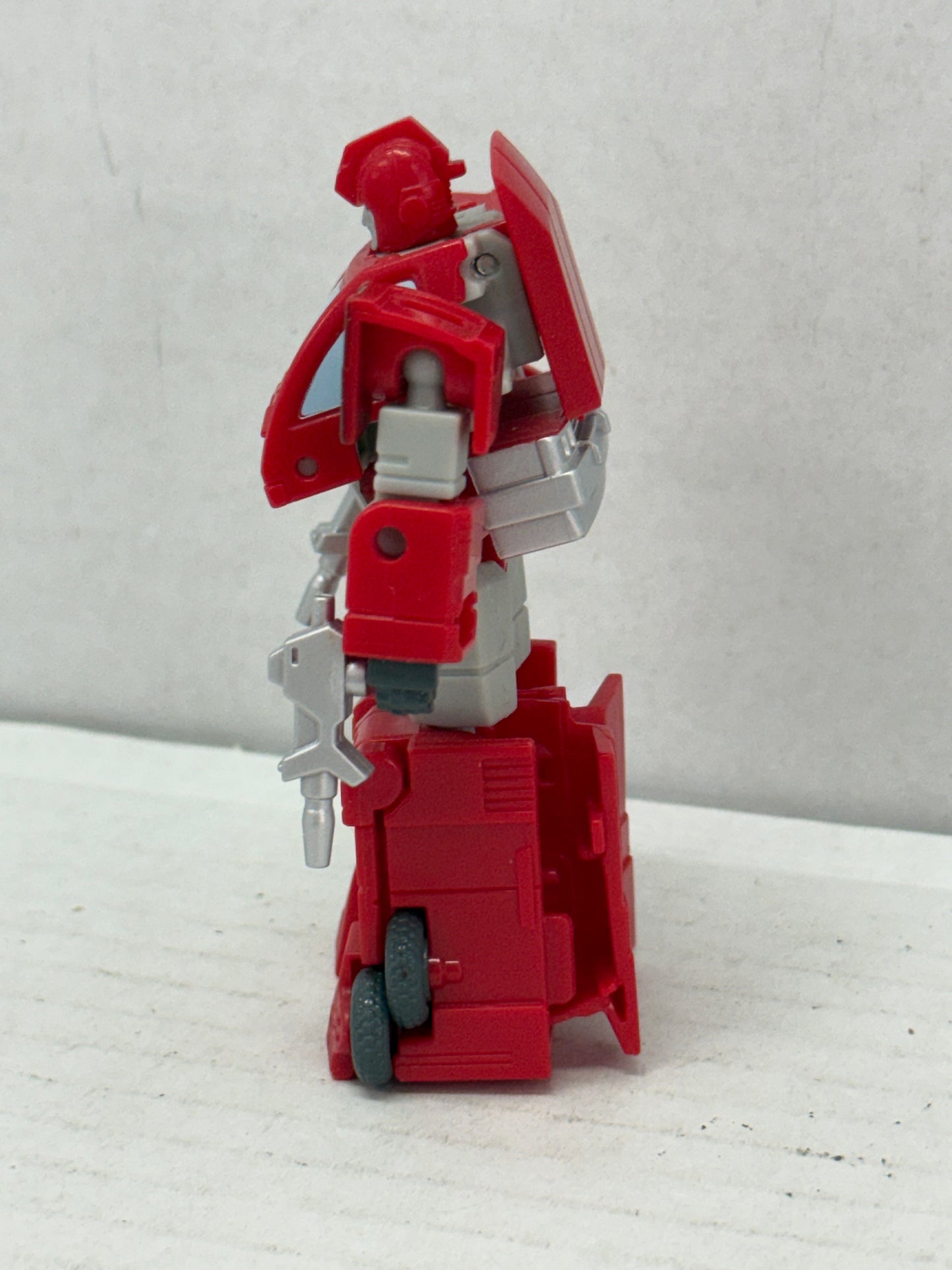 Transformers Ironhide Complete Studio Series Core Class 86
