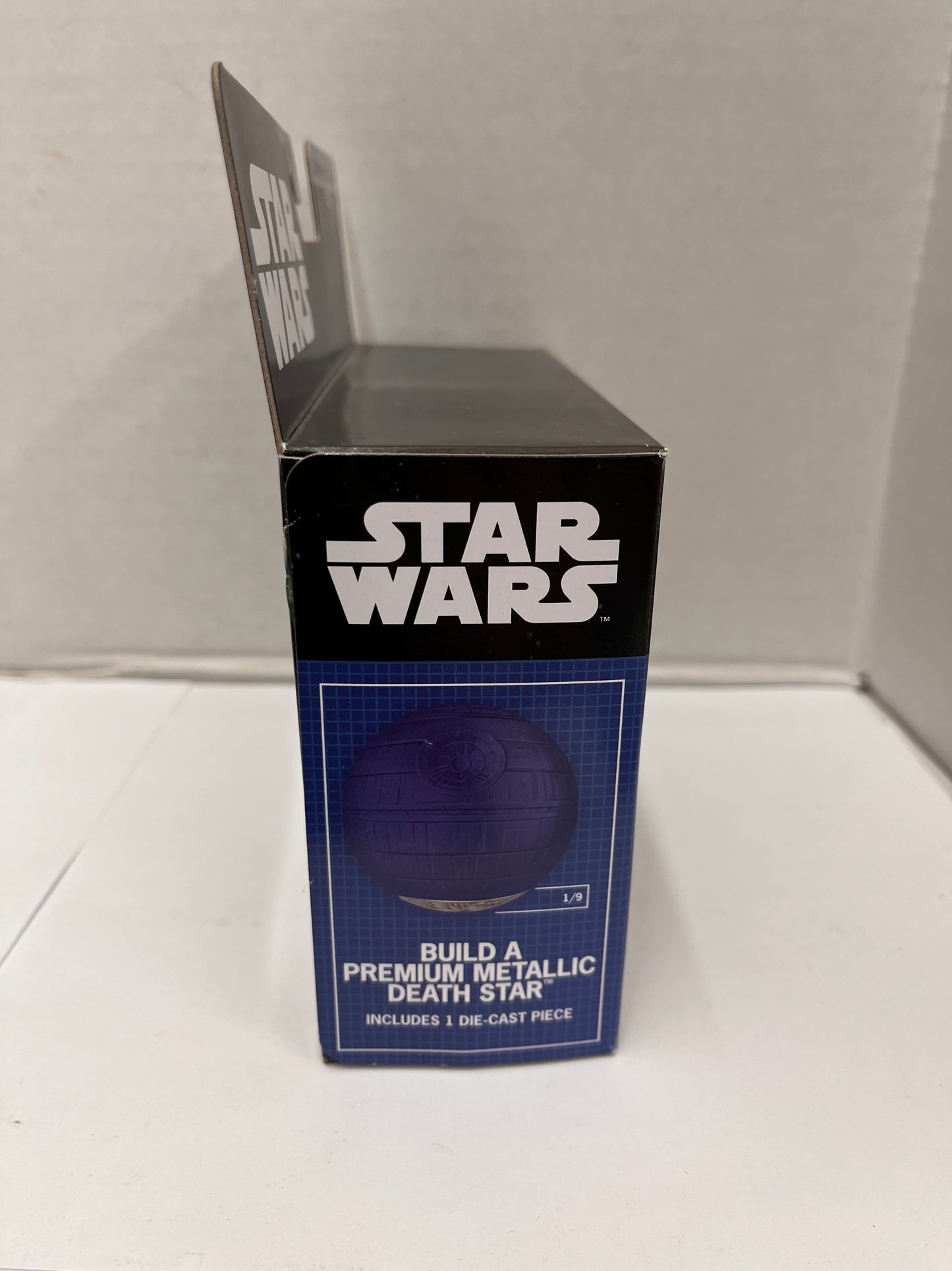 Hot Wheels Starships Star Wars Commemorative Series 1/9 Naboo Starfighter