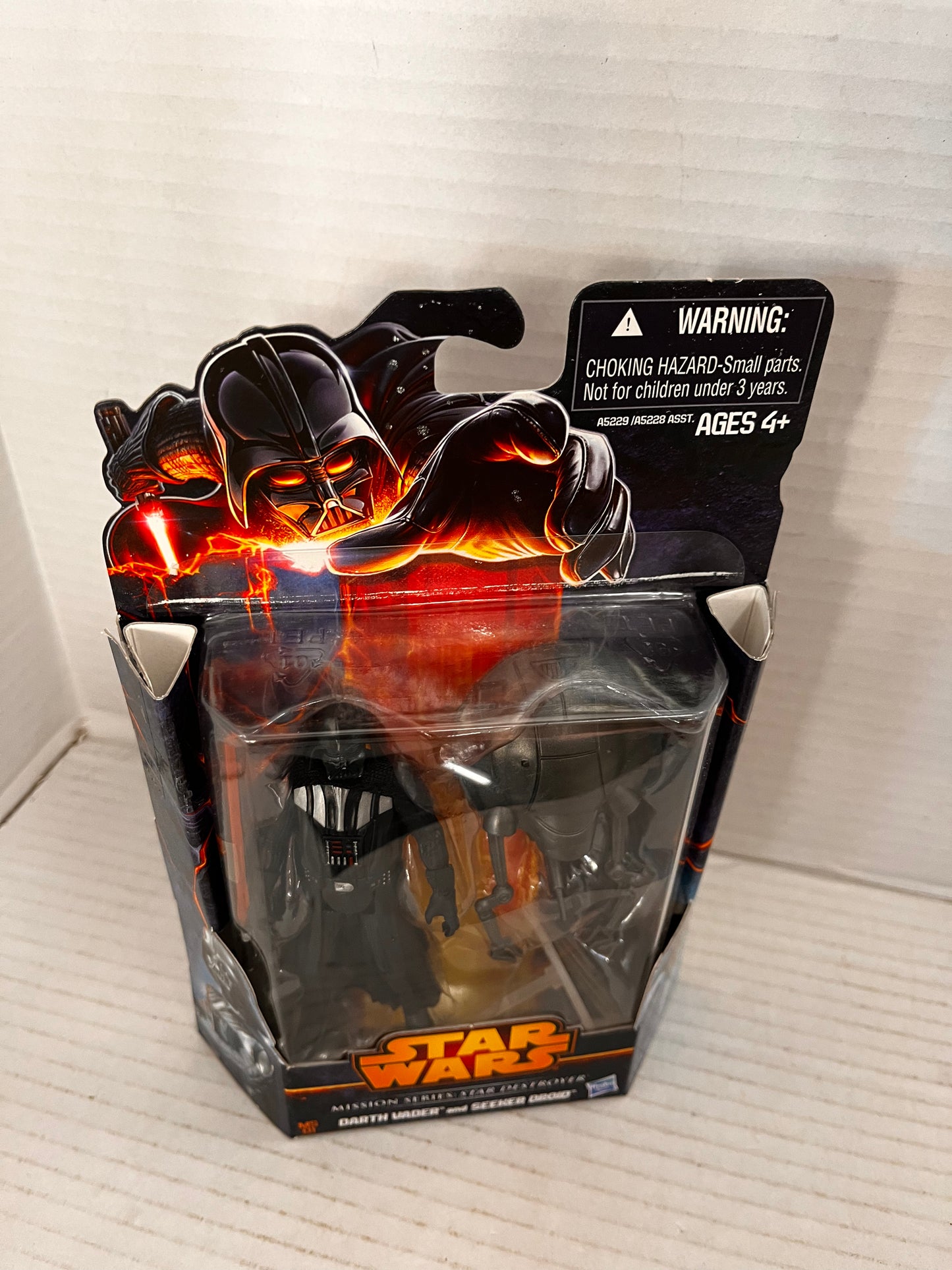 Star Wars Mission Series Star Destroyer Darth Vader and Seeker Droid Figure