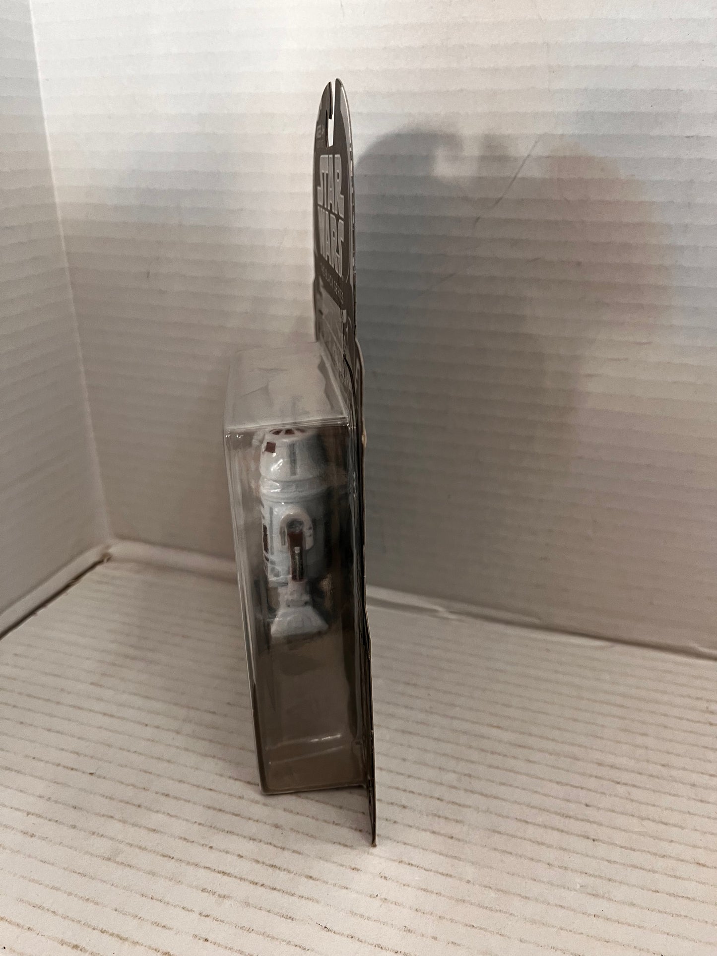 2014 Hasbro STAR WARS BLACK SERIES #01 R5-G19