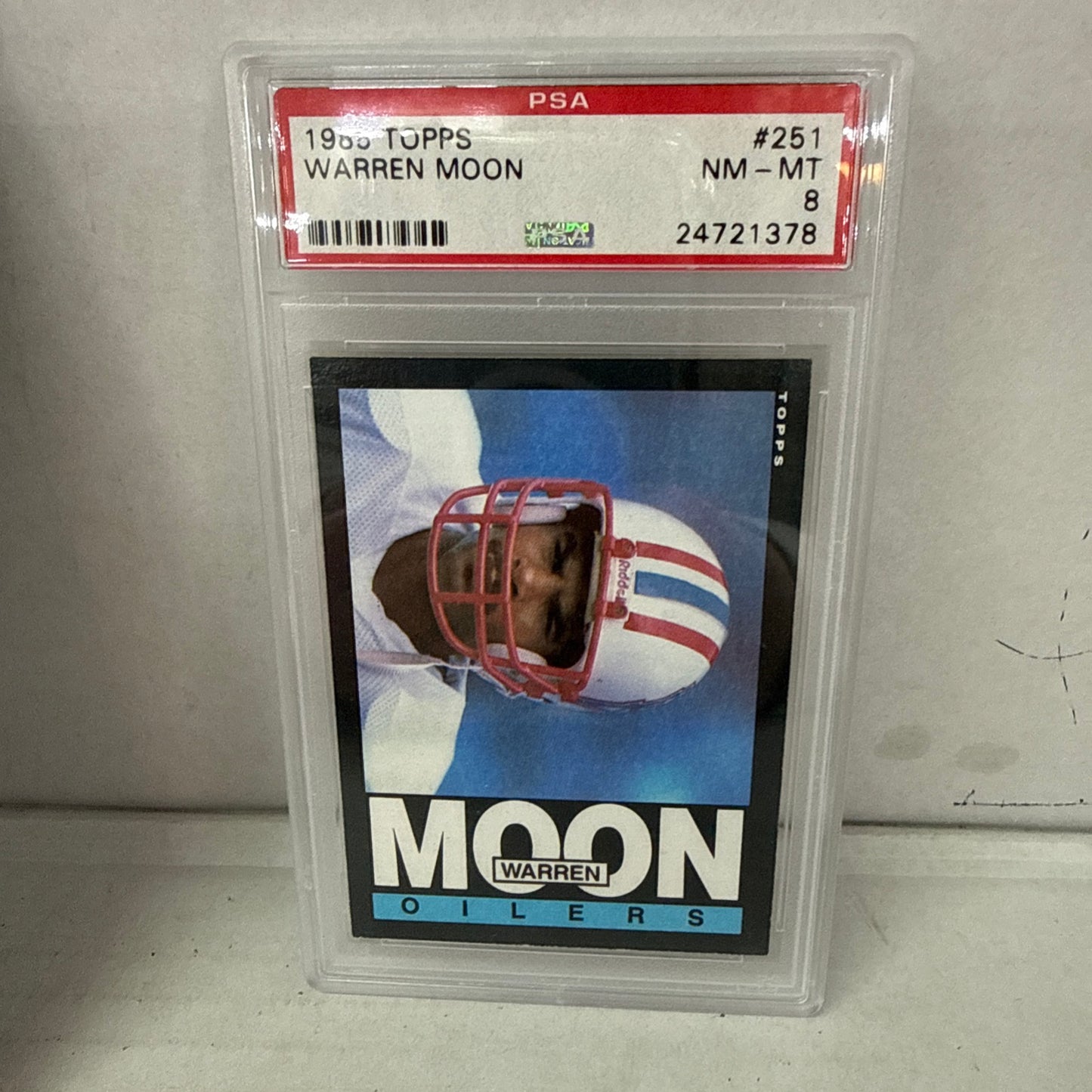 Topps 1985 Warren Moon Football Card - #251 - Graded 8 - NM-MT