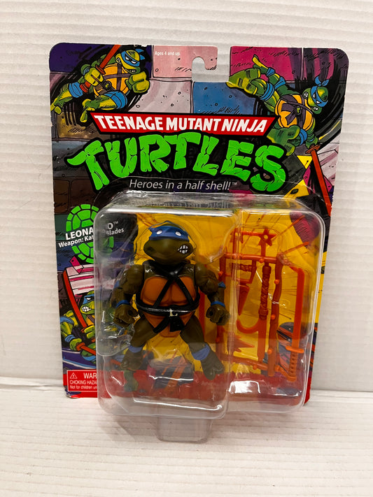 2021 TMNT Classic Basic Leonardo Figure - Teenage Mutant Ninja Turtles