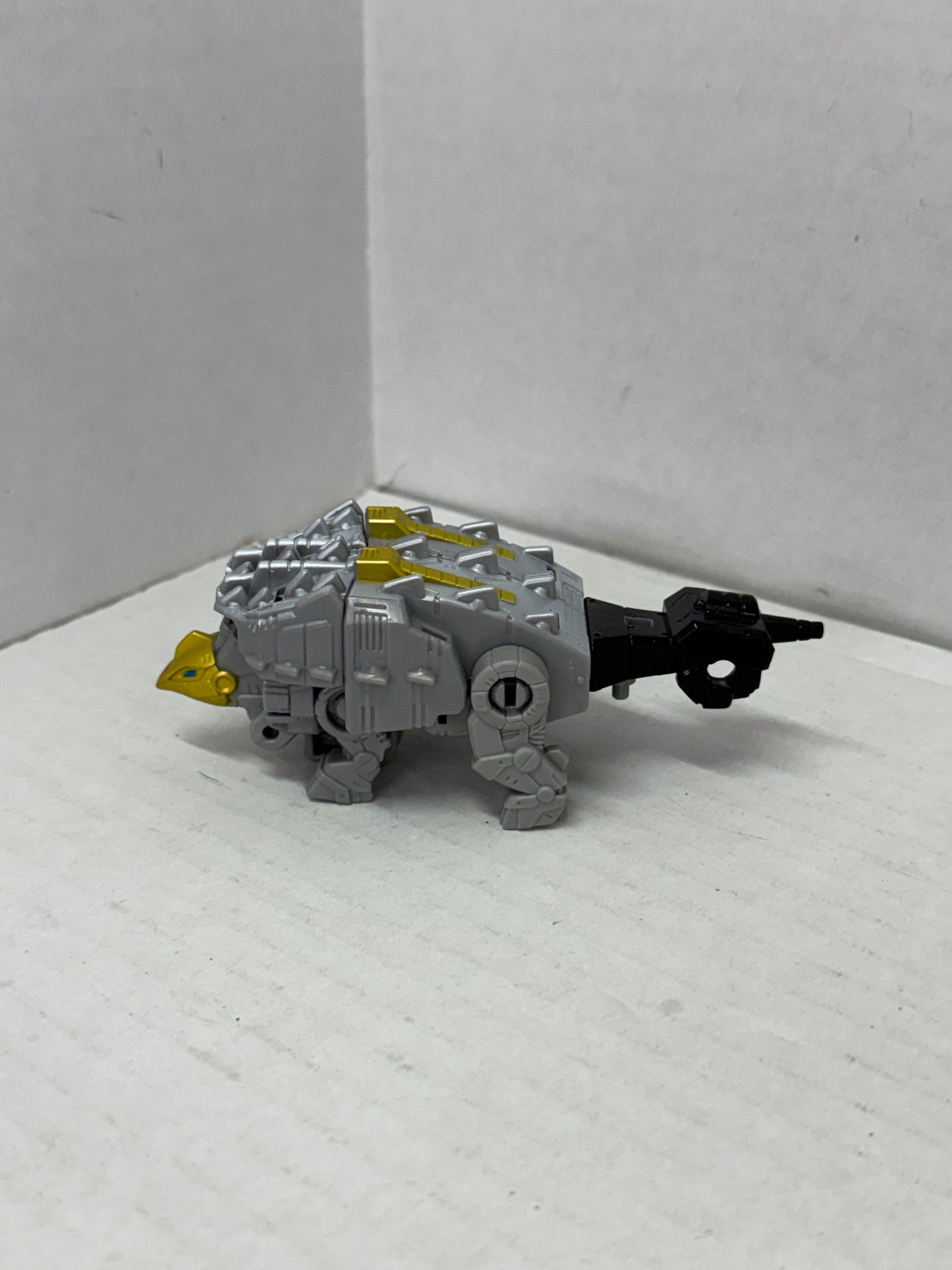 Transformers Legacy Scarr Core Class Complete Evolution generations dinobot