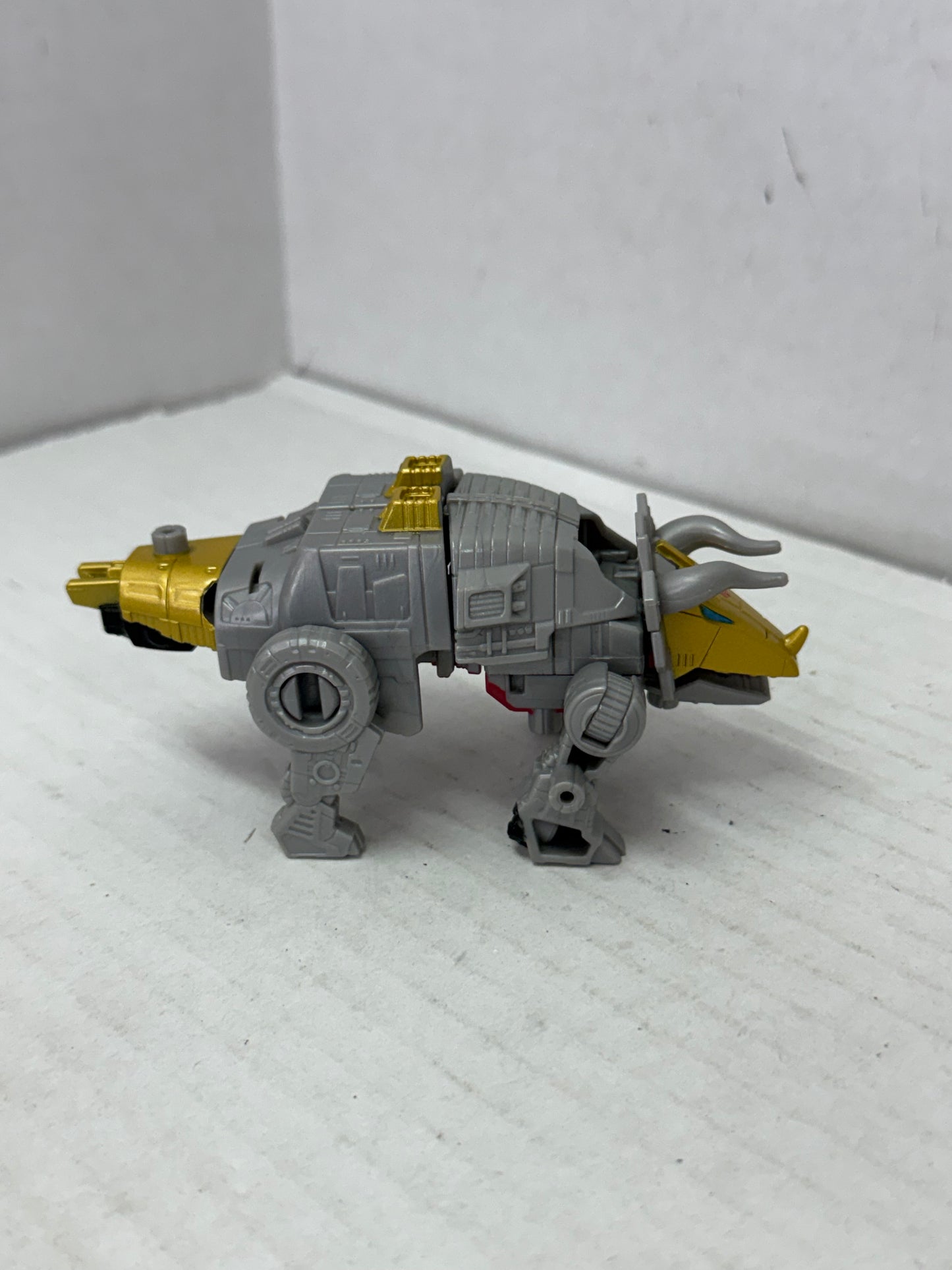 Transformers Dinobot Slug Complete Legacy Evolution Core Class #1
