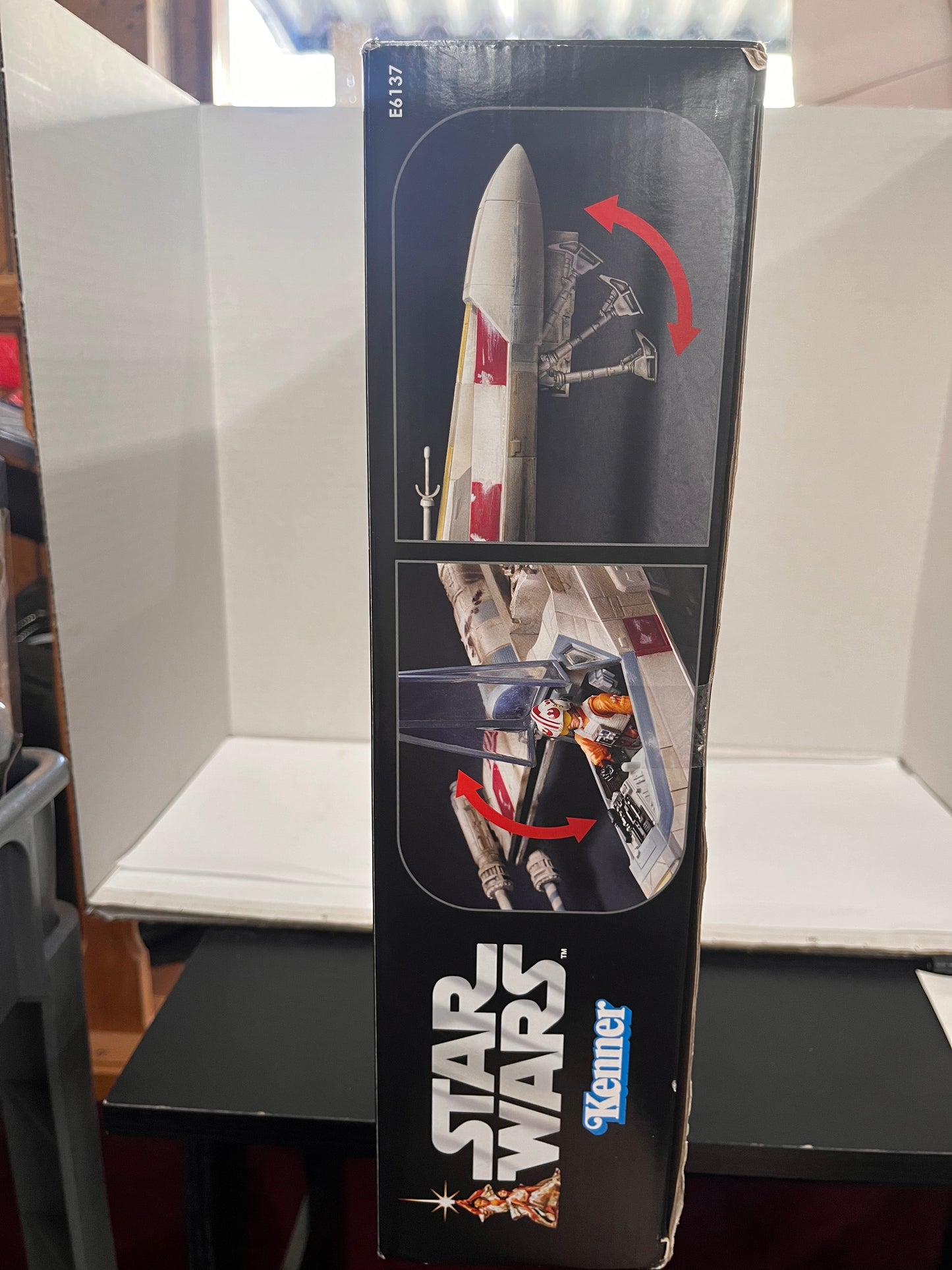 Hasbro Star Wars The Vintage Collection Luke Skywalker's  X-Wing Fighter