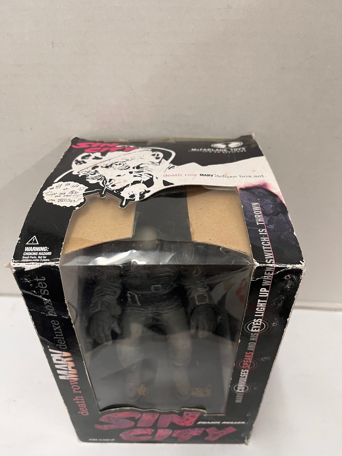 McFarlane Toys Marv Death Row Deluxe Box Set Figure Sin City Light Up Eyes