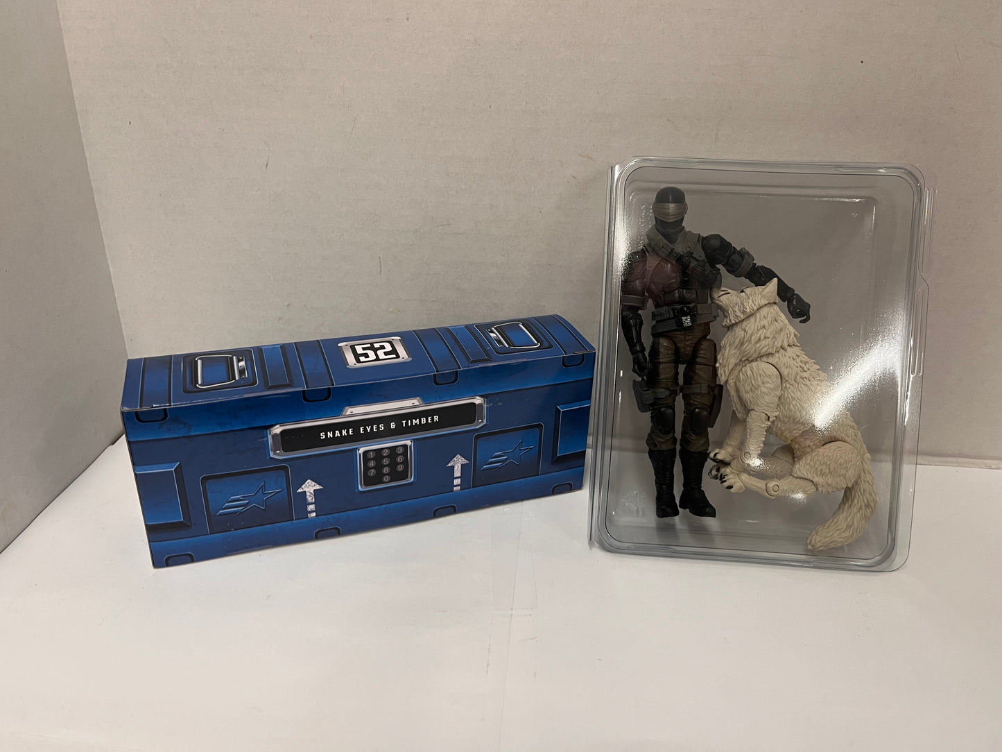 Hasbro Snake Eyes & Timber G.I. Joe Classified Series Action Figure Open Box