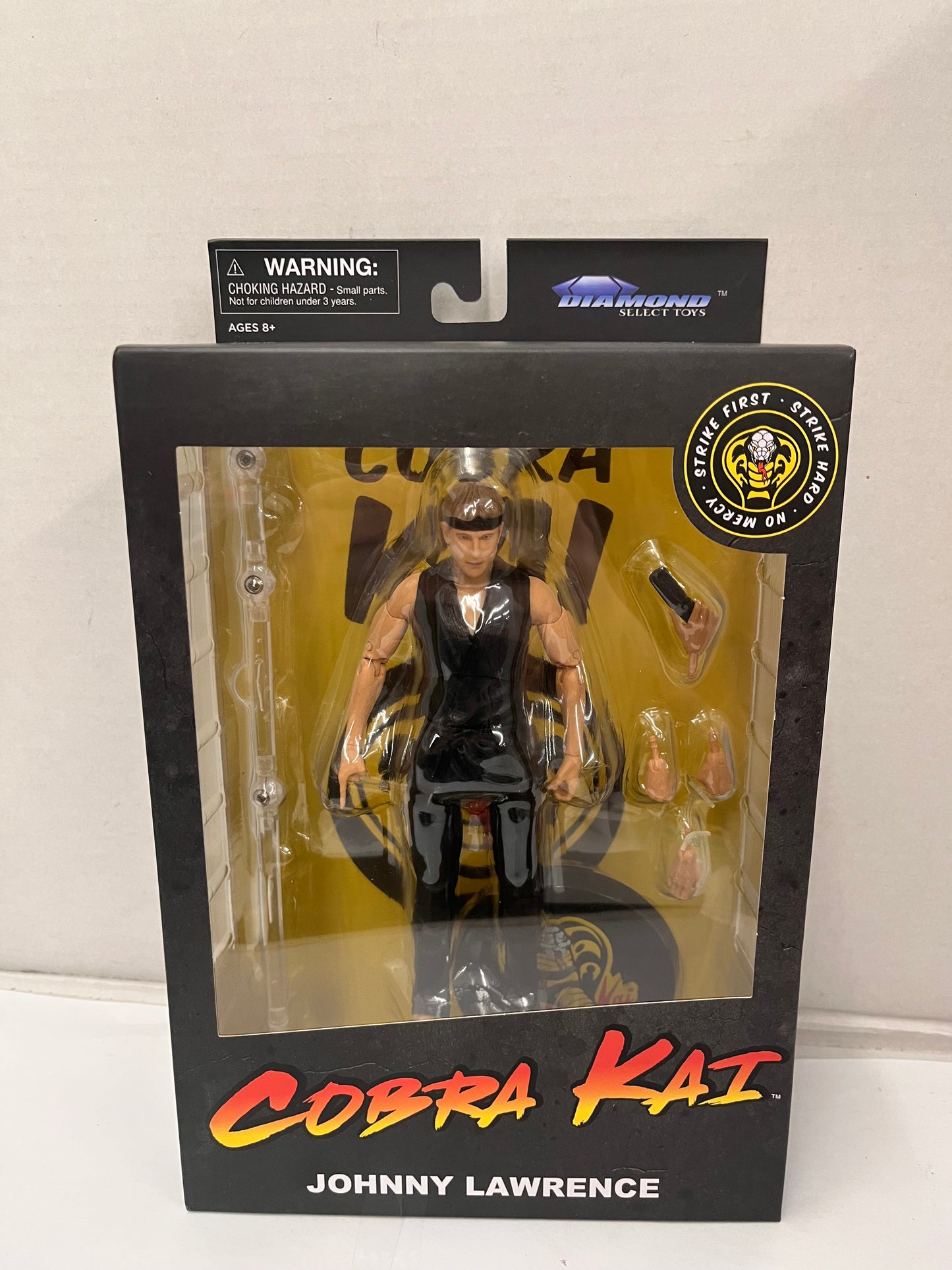 Diamond Select Toys Cobra Kai Johnny Lawrence - Brand New -