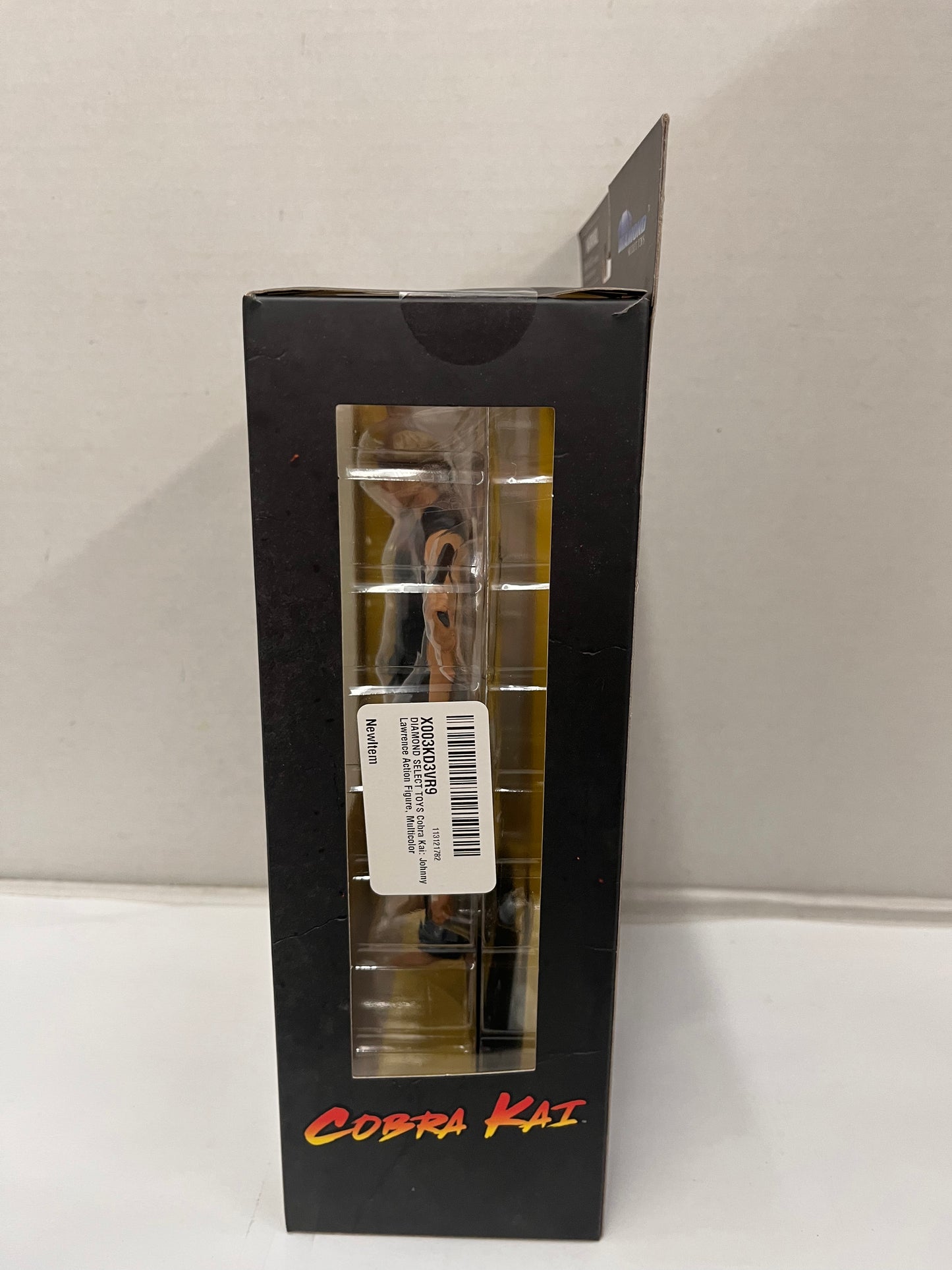 Diamond Select Toys Cobra Kai Johnny Lawrence - Brand New -