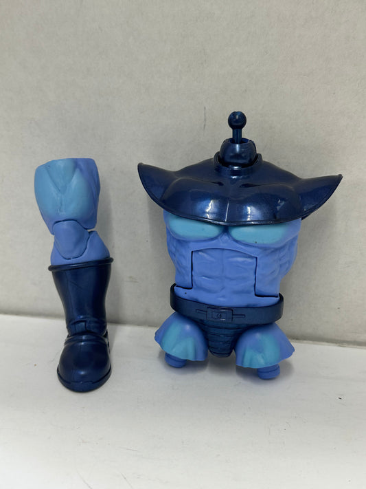 Marvel Legends Controller BAF Torso & Right Leg