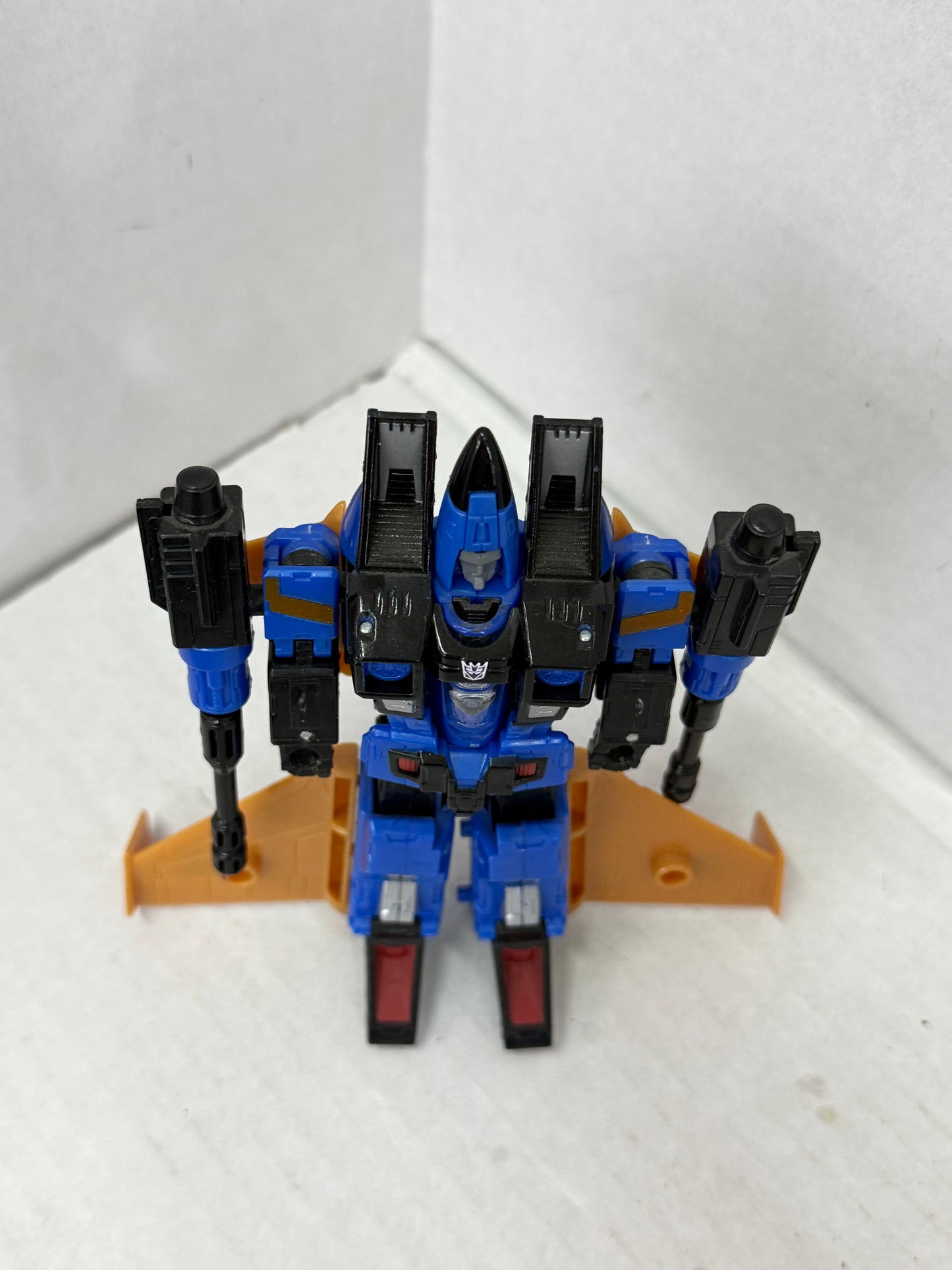 Transformers Dirge Complete Generations Deluxe Class Action Figure Blue&Gold #1