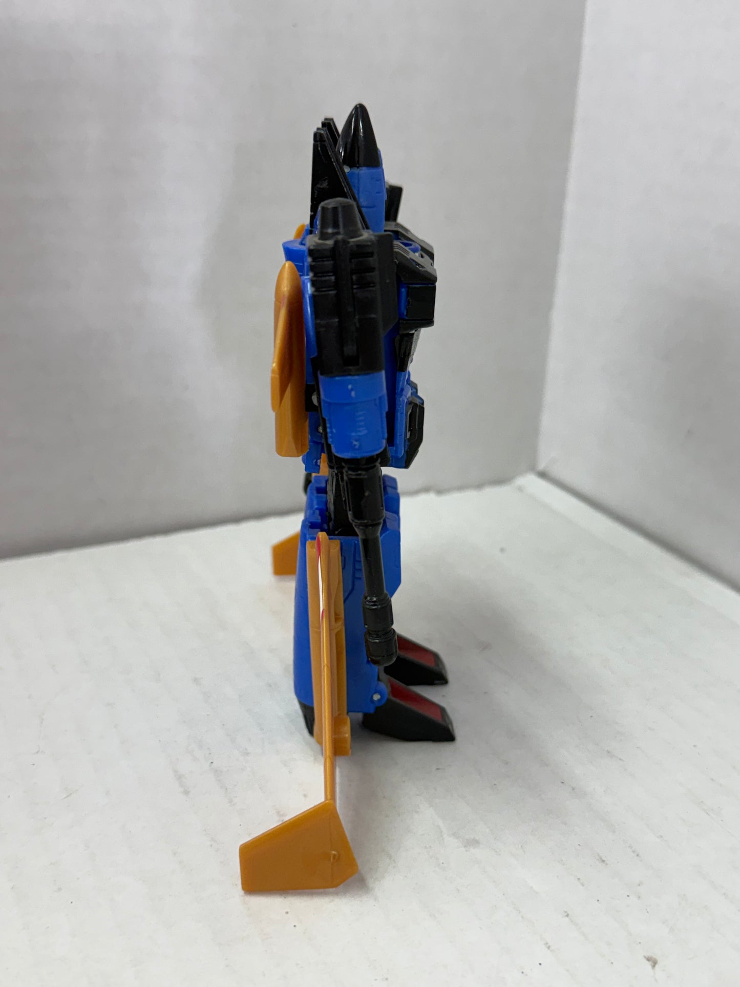 Transformers Dirge Complete Generations Deluxe Class Action Figure Blue&Gold #1