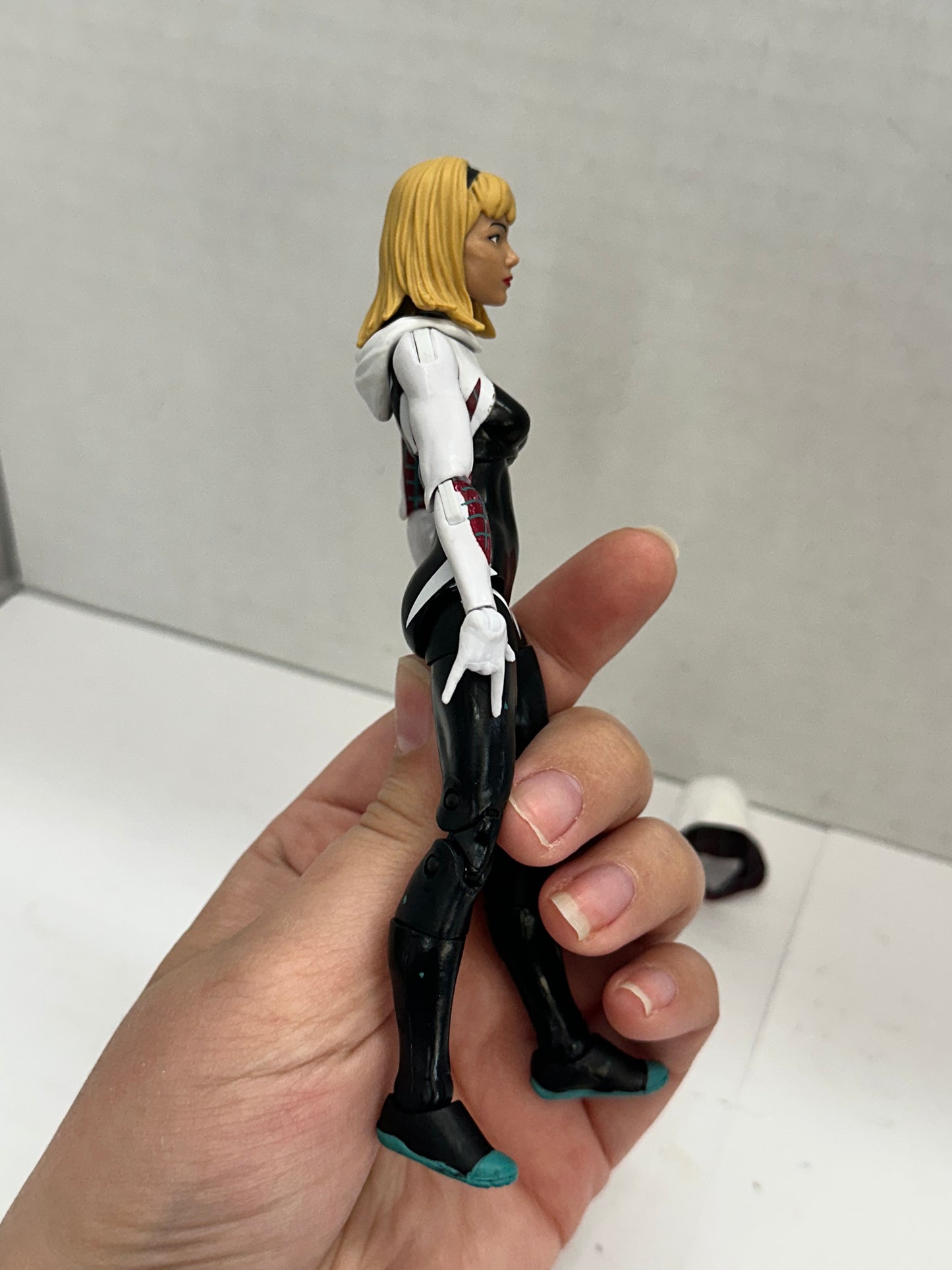 Hasbro 2016 Marvel Legends Absorbing Man Series Spider-Gwen 6" Figure Complete