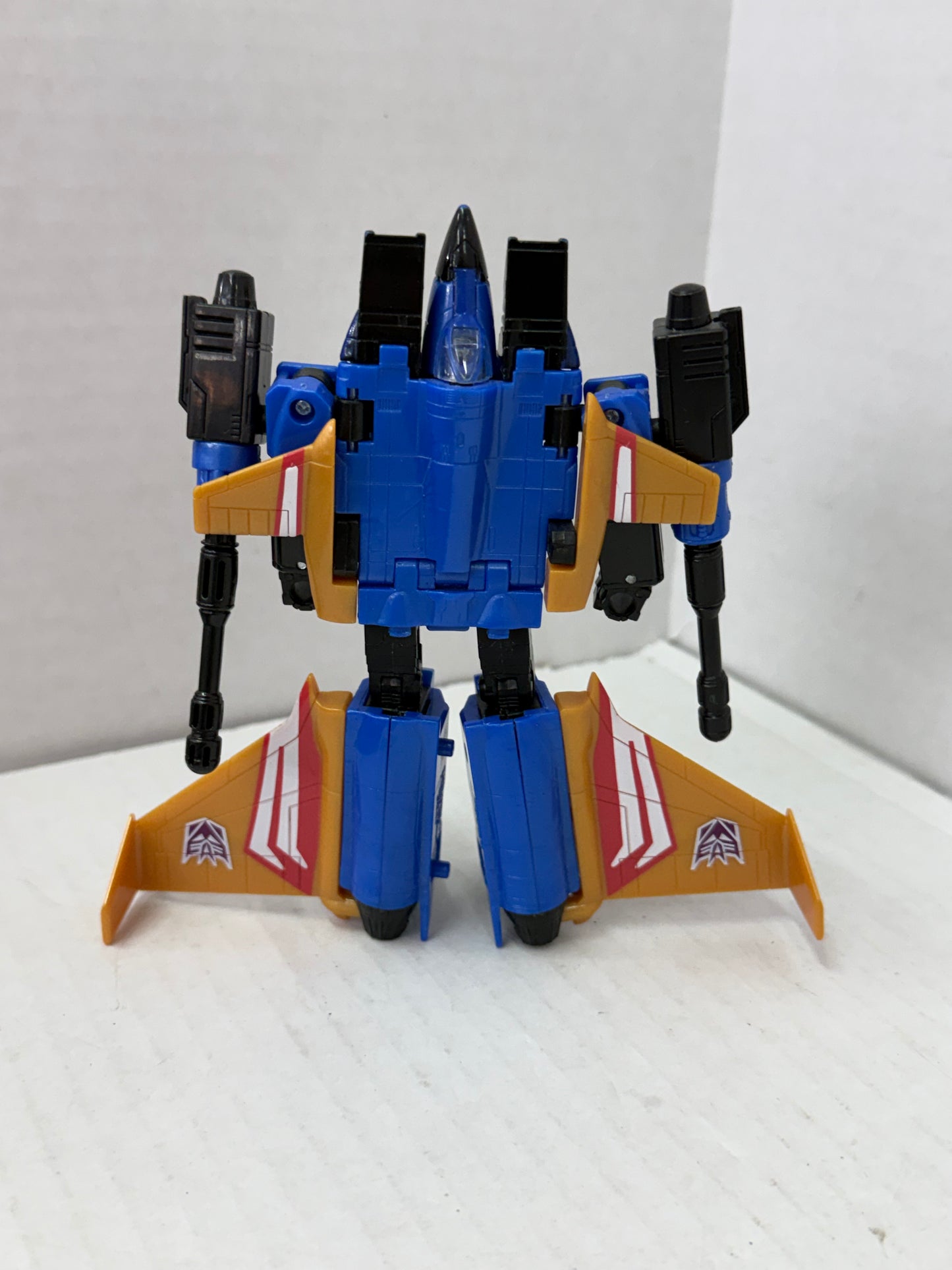 Transformers Dirge Complete Generations Deluxe Class Action Figure Blue&Gold #2