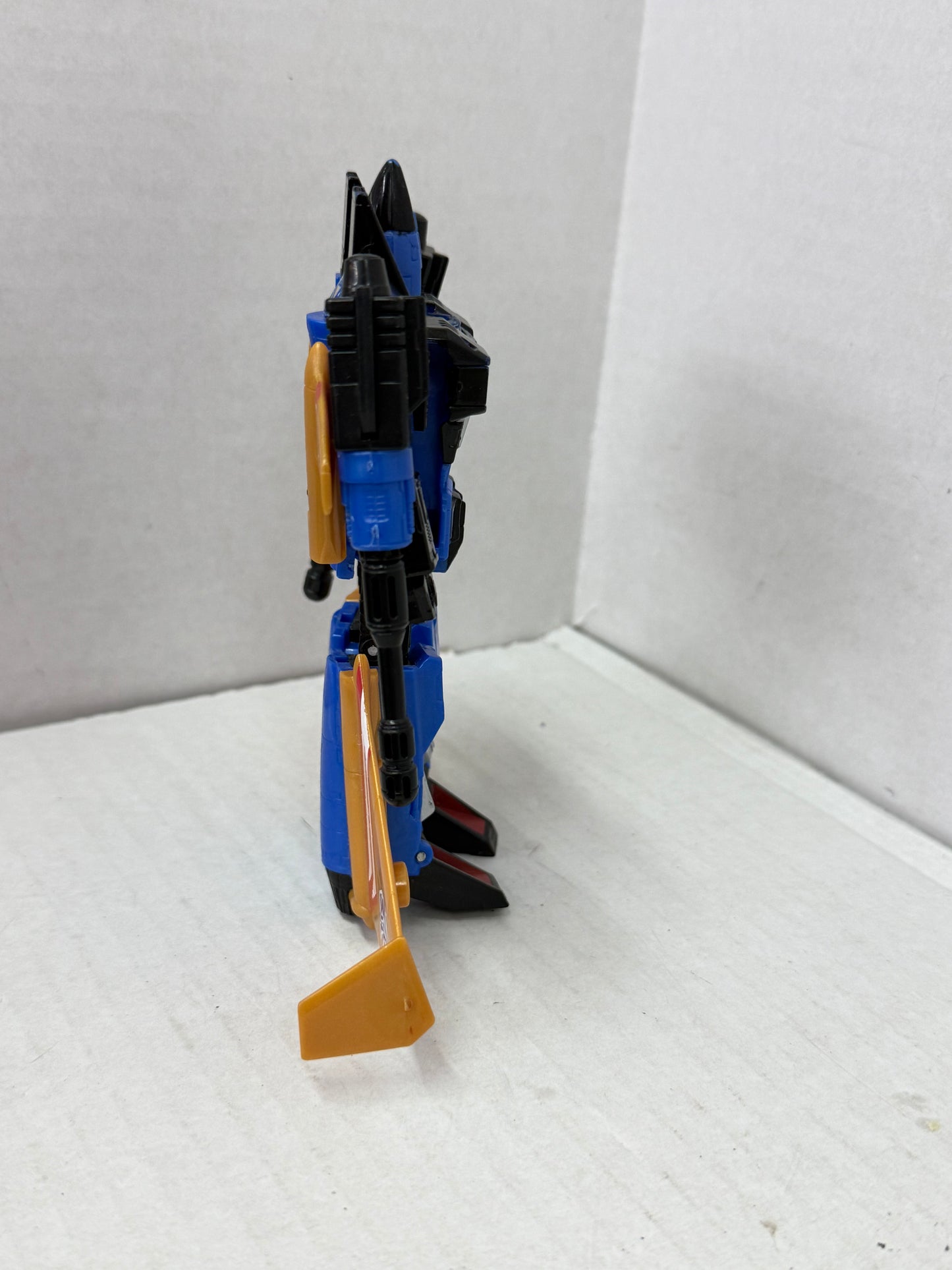 Transformers Dirge Complete Generations Deluxe Class Action Figure Blue&Gold #2