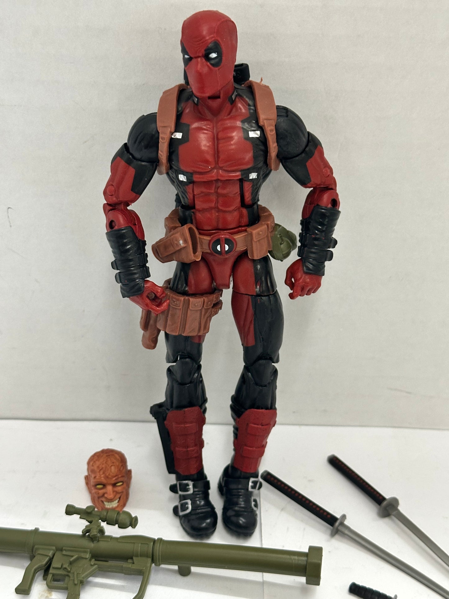 Marvel Legends DEADPOOL Juggernaut Wave no BAF X-Men  Complete with Taco