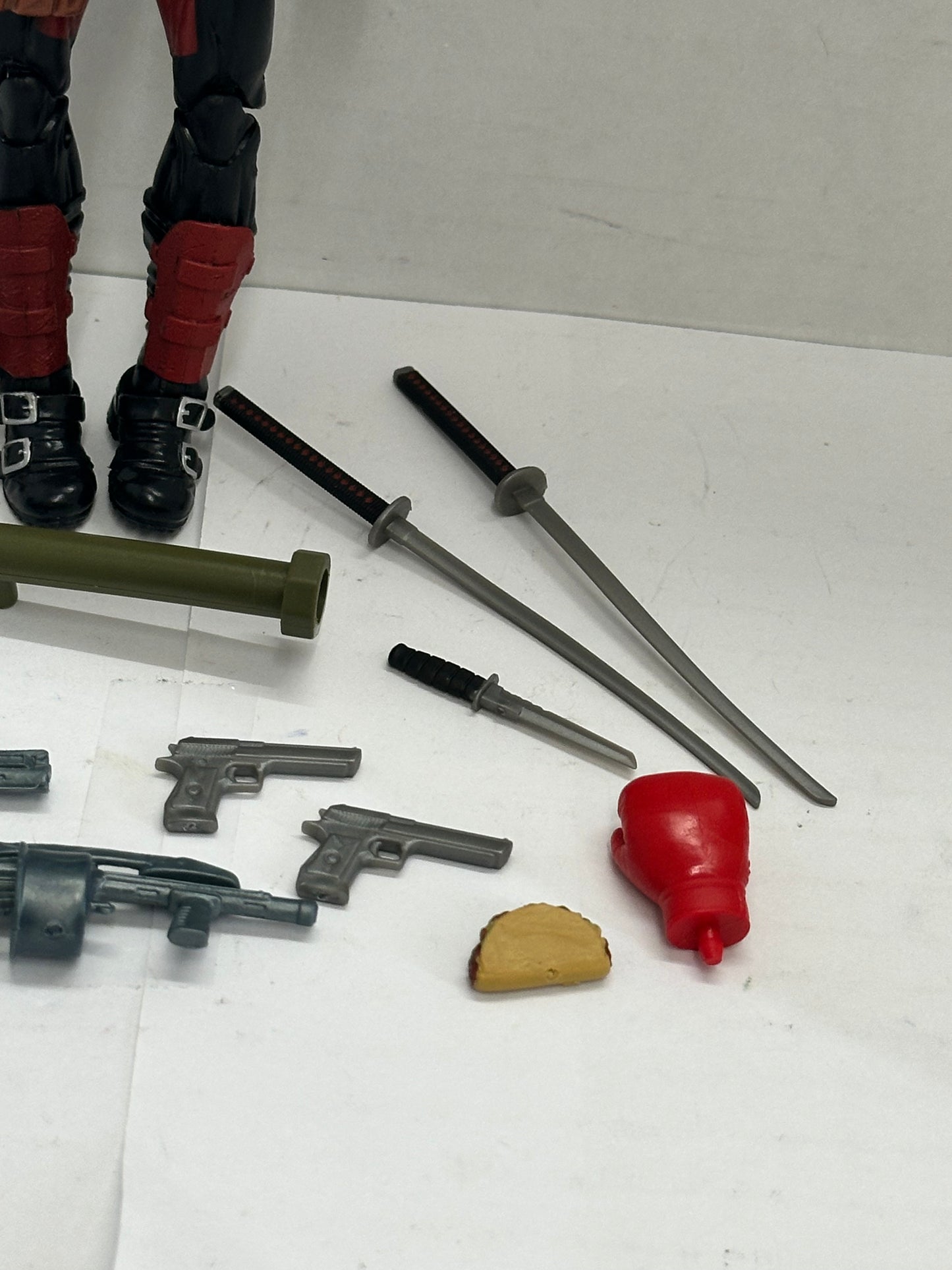 Marvel Legends DEADPOOL Juggernaut Wave no BAF X-Men  Complete with Taco