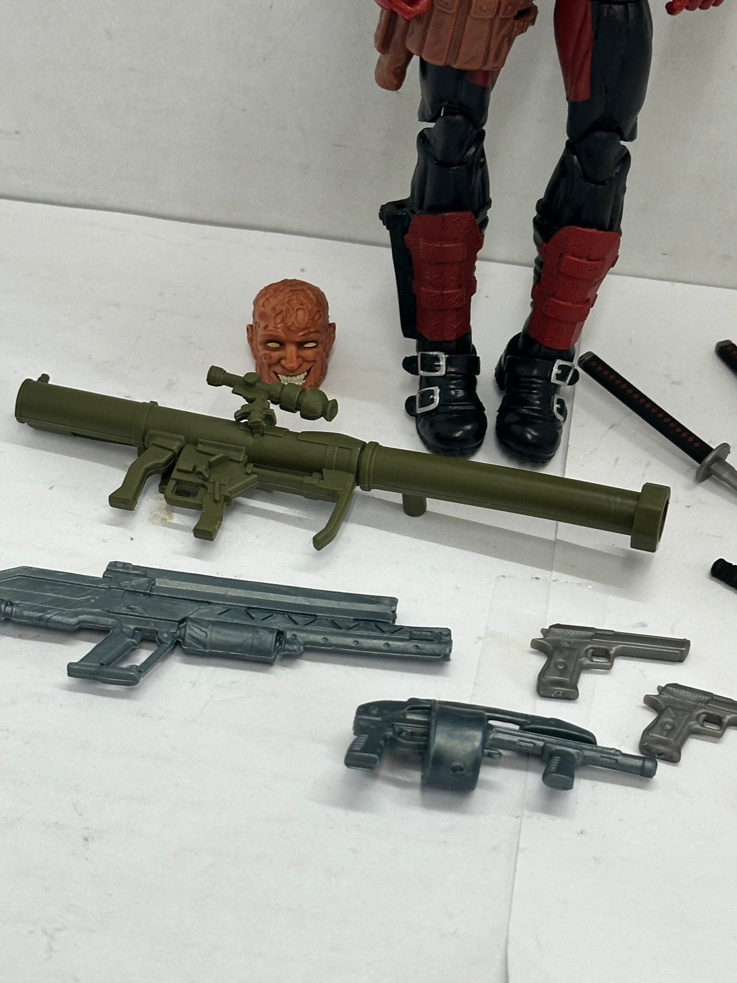 Marvel Legends DEADPOOL Juggernaut Wave no BAF X-Men  Complete with Taco