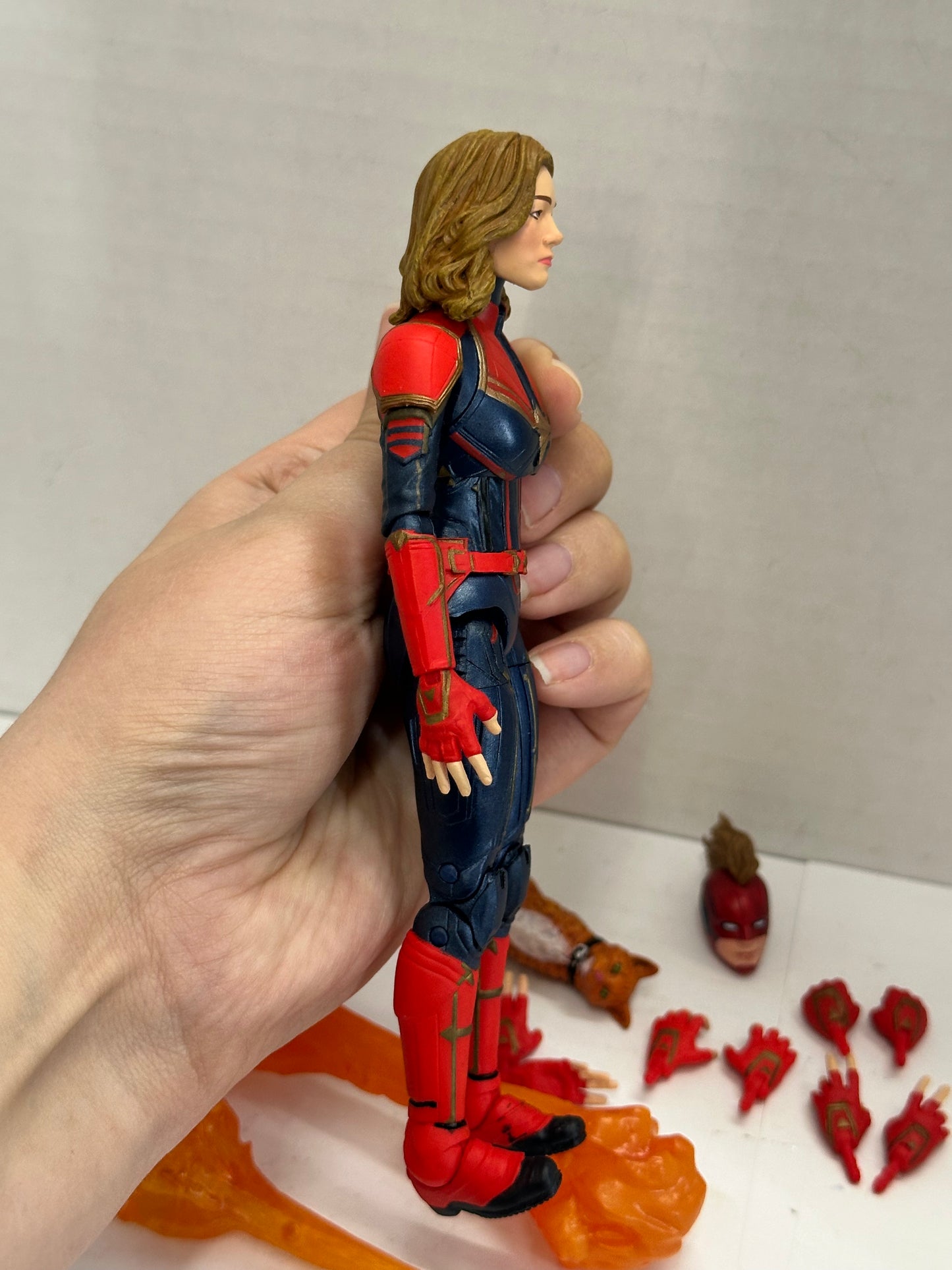 Marvel Select Captain Marvel Special Collector Edition Action Figure With Cat
