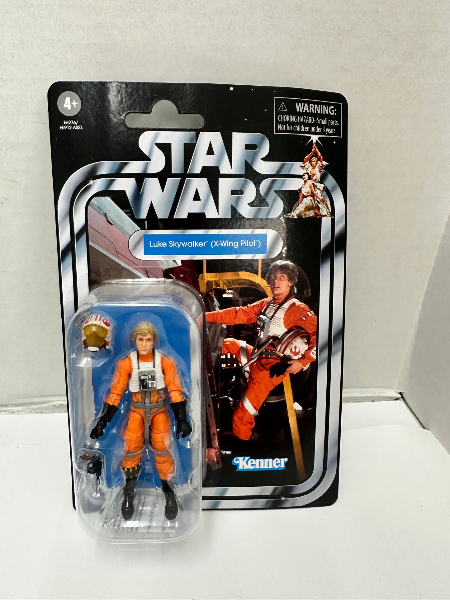 Star Wars The Vintage Collection Luke Skywalker X-wing Pilot Hasbro VC158