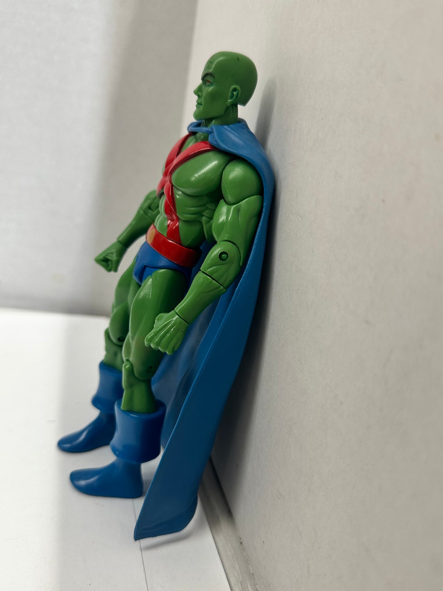 DC direct Collectibles MARTIAN MANHUNTER history of the DC Universe 2009 Loose