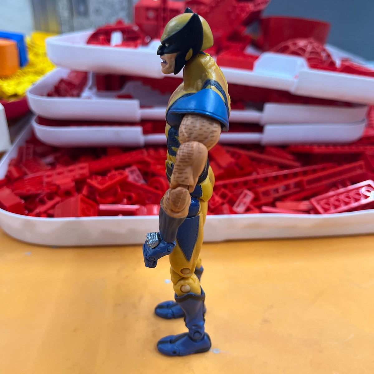 Marvel Legends 6" Inch Toybiz Apocalypse BAF Series Masked Wolverine LOOSE