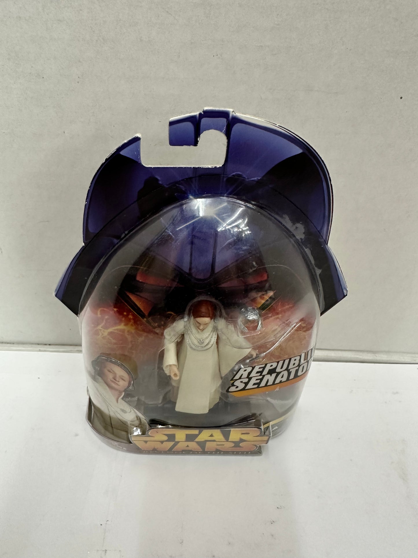 Hasbro Star Wars Revenge of the Sith Mon Mothma Action Figure 2005